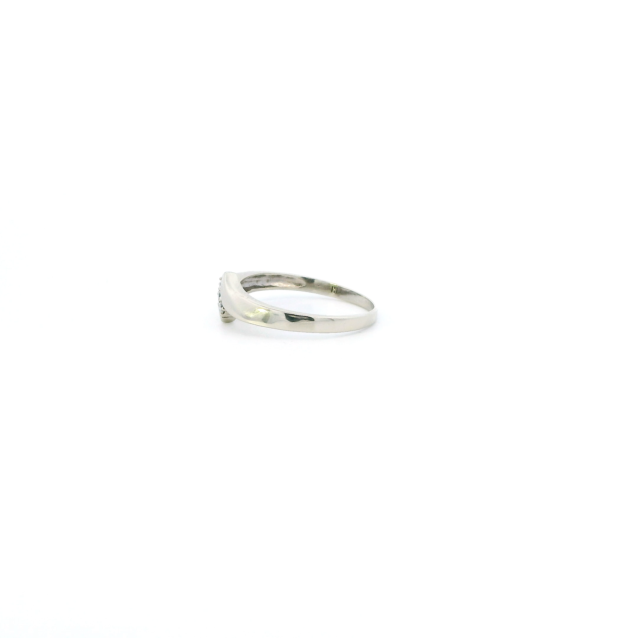 10K White Gold Diamond Womens Ring - 0.03ct