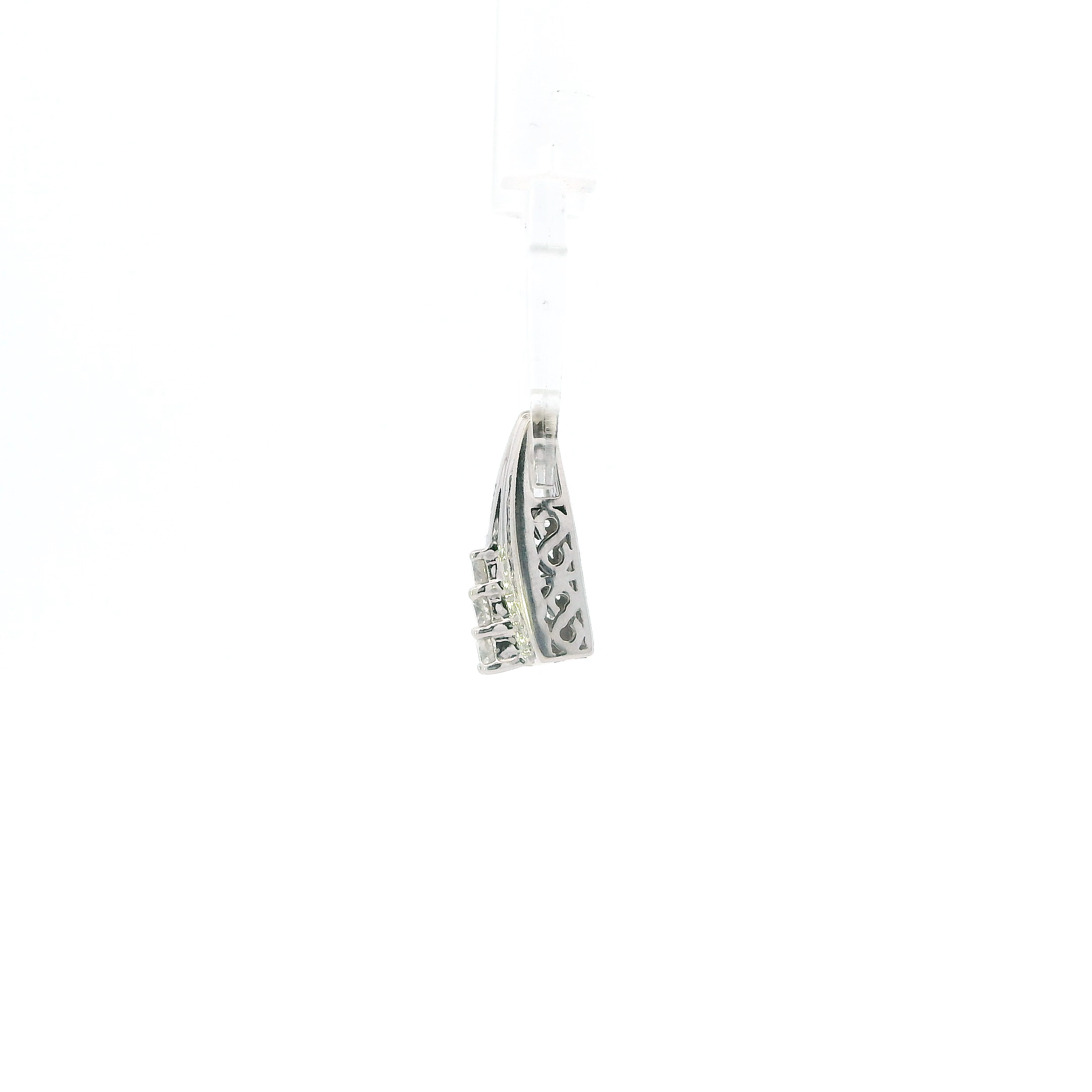 10K White Gold Diamond Pendant - 0.61ct