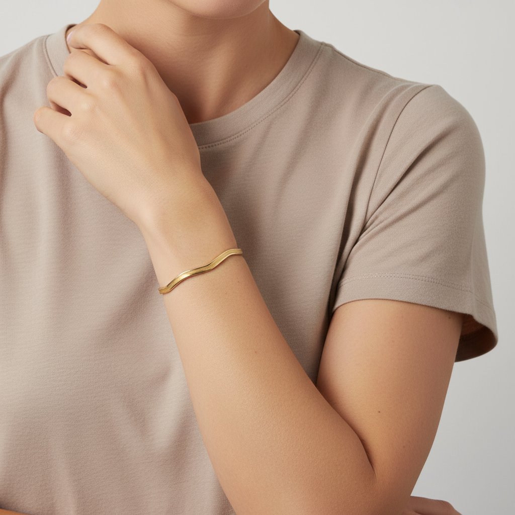 10K Yellow Gold Wavy Bangle Bracelet