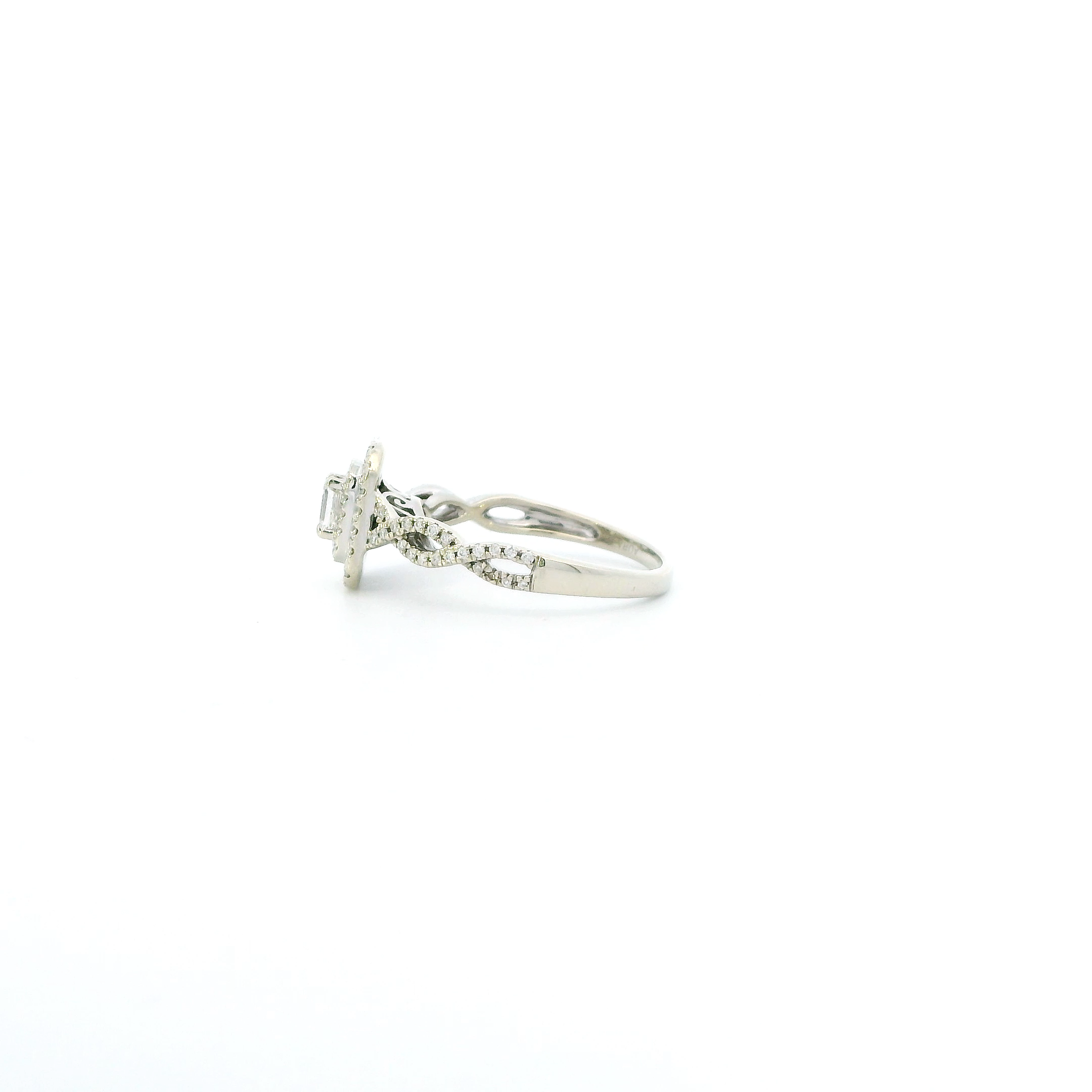 10K White Gold Diamond Womens Ring - 0.44ct