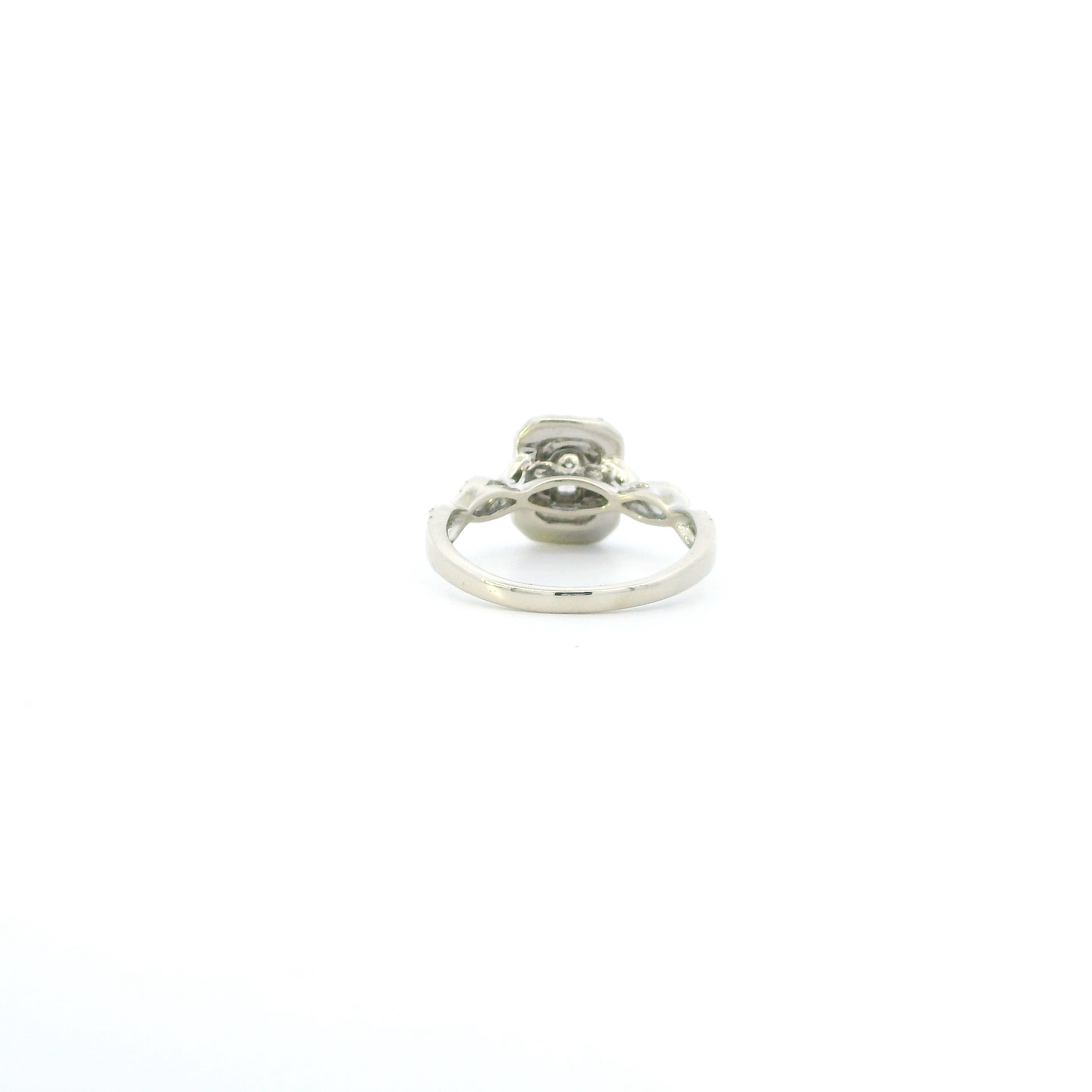 10K White Gold Diamond Womens Ring - 0.44ct