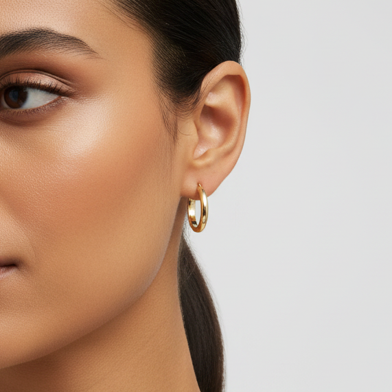 18K Yellow Gold Oval Hoop Earrings