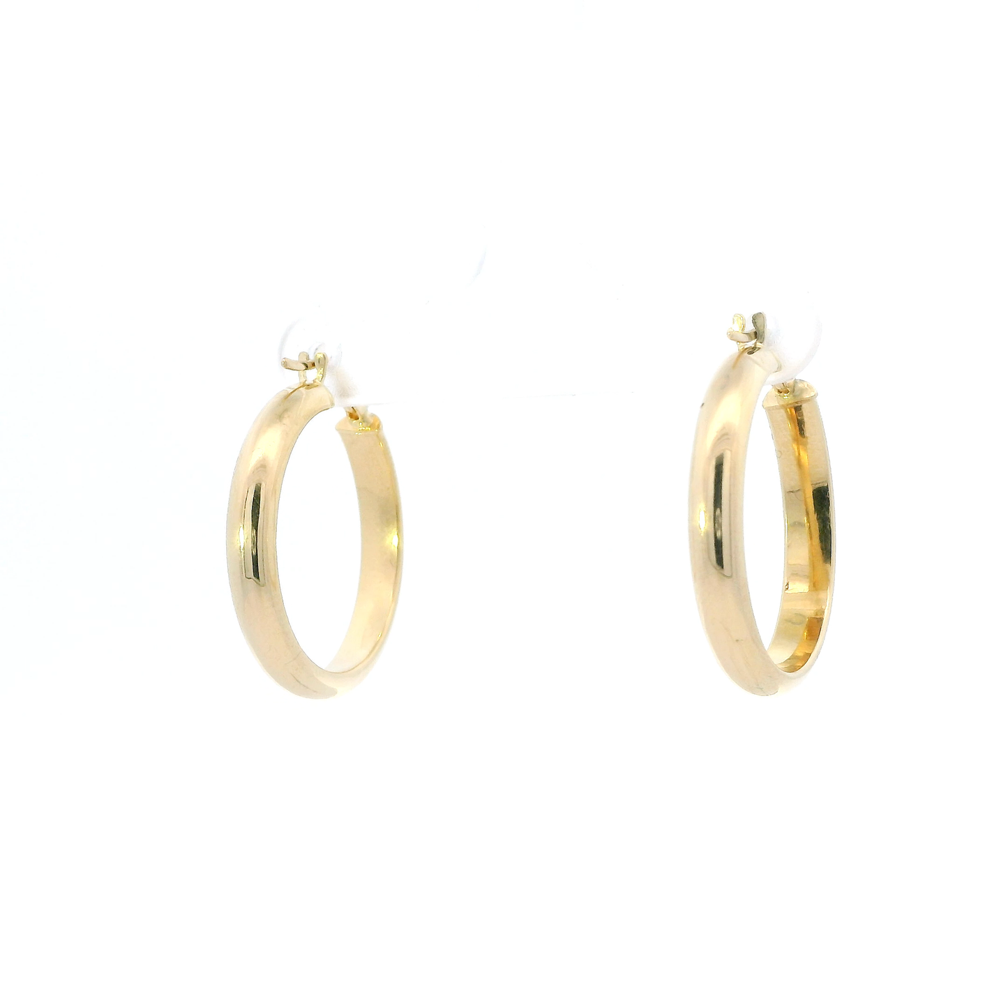 18K Yellow Gold Oval Hoop Earrings