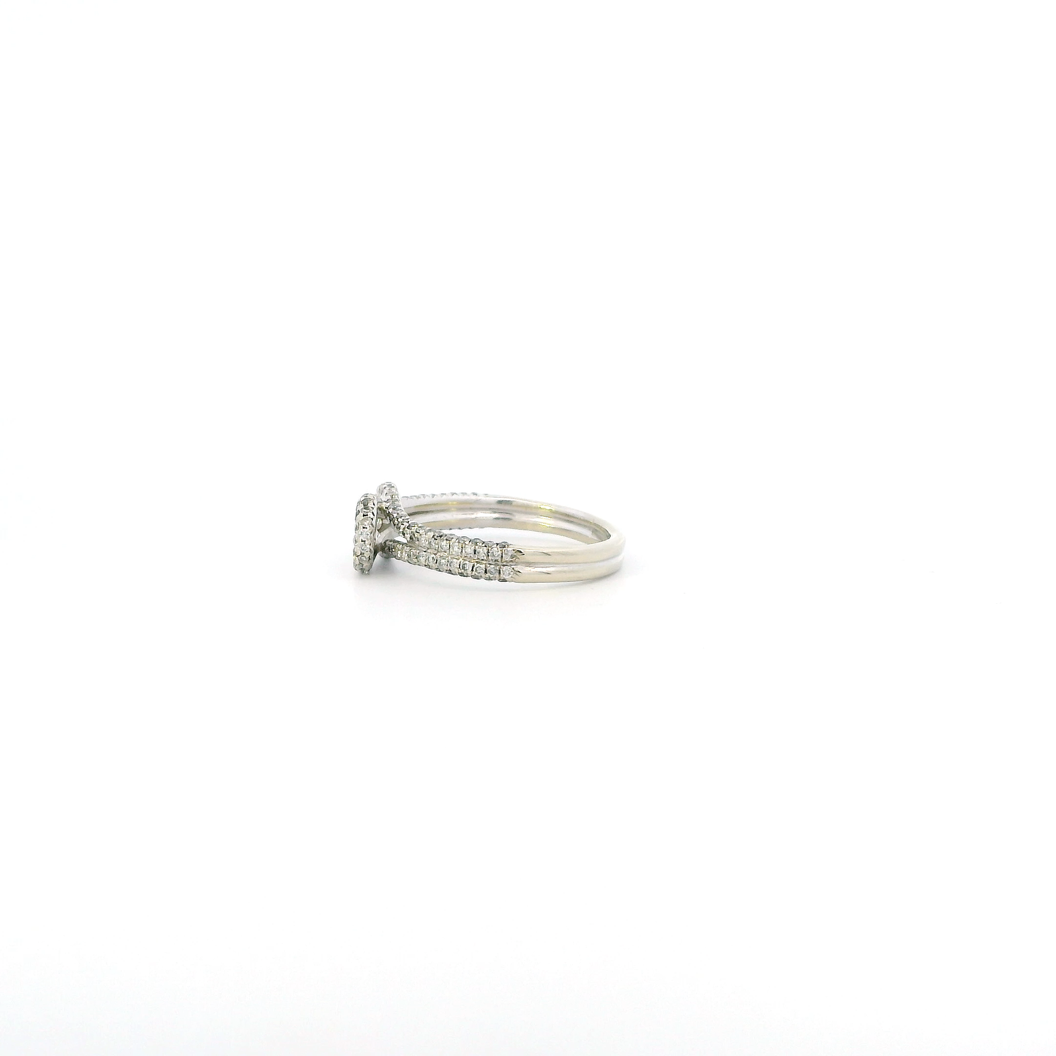 14K White Gold Diamond Knot Ring - 0.72ct