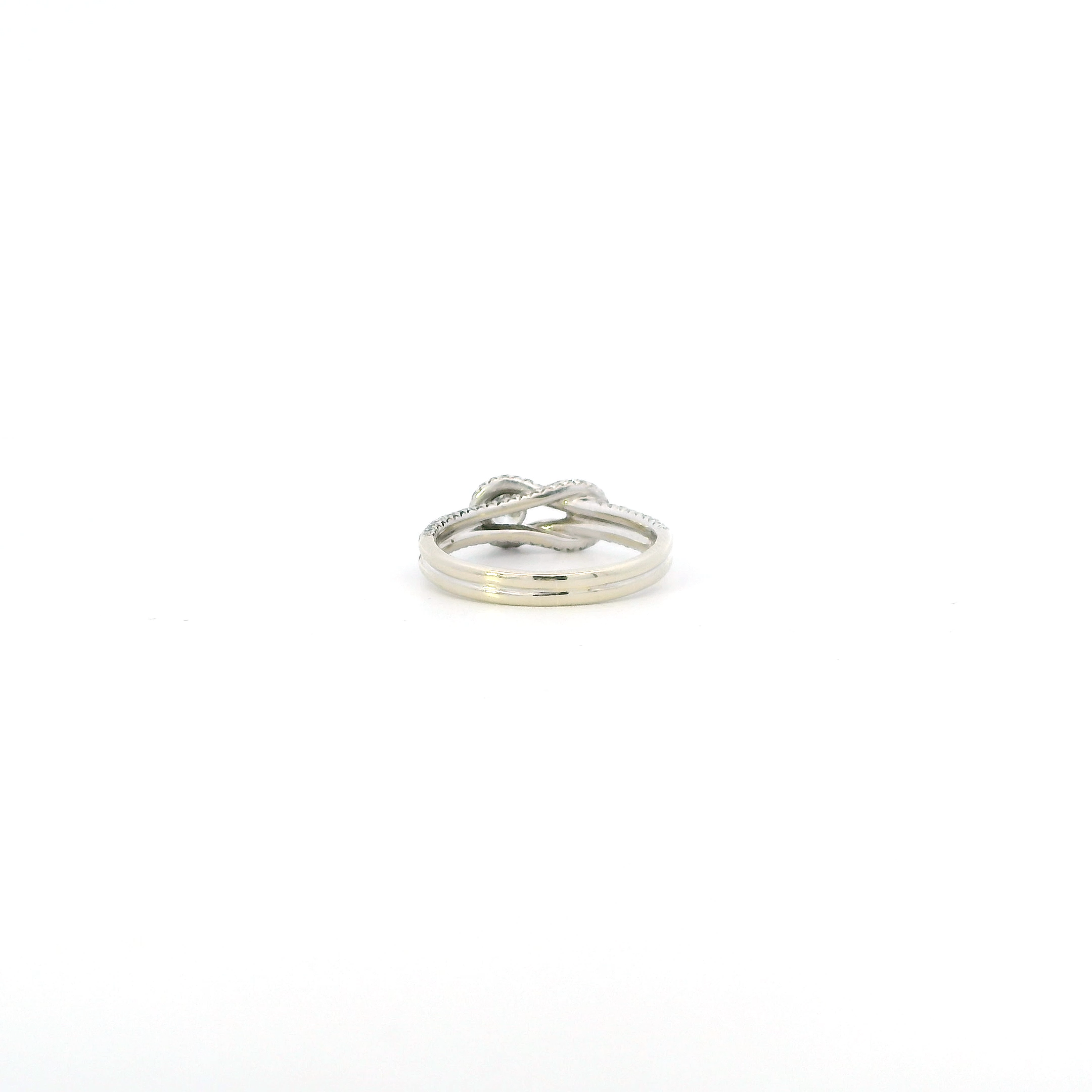 14K White Gold Diamond Knot Ring - 0.72ct
