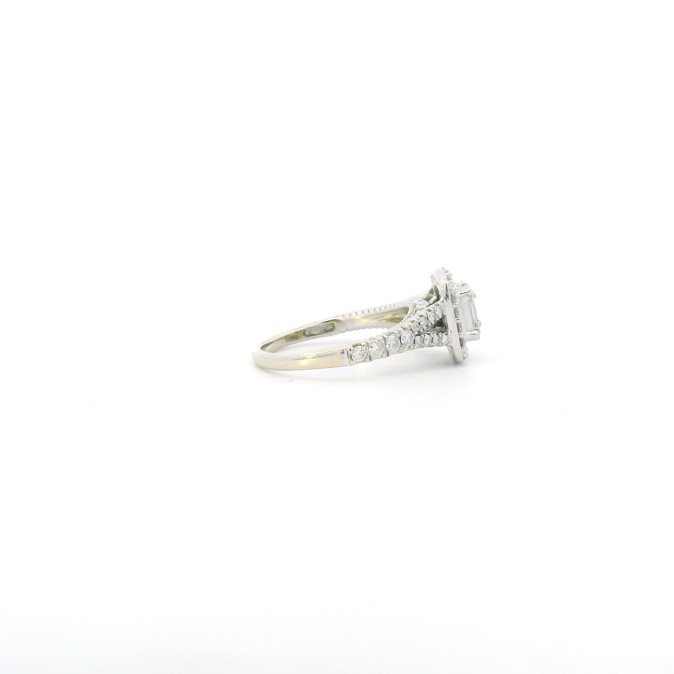 14K White Gold Diamond Womens Ring - 0.58ct