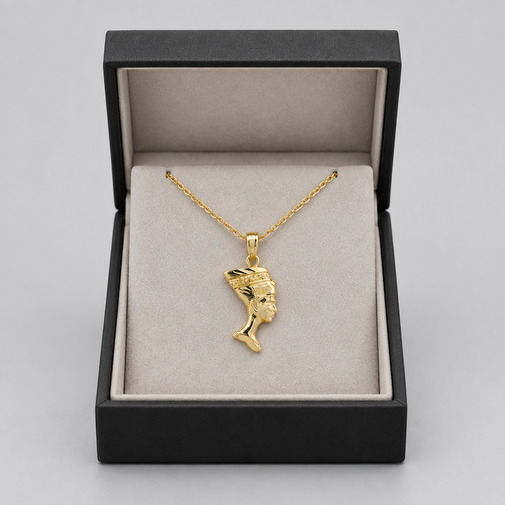Colgante Nefertiti de oro amarillo de 10 quilates