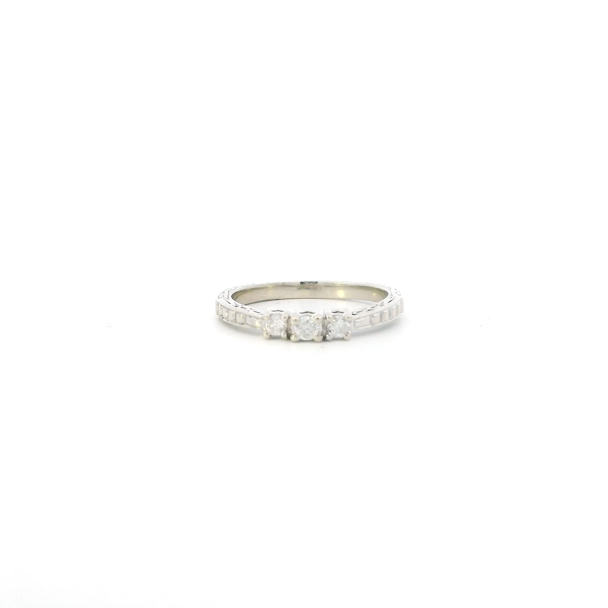 10K White Gold Diamond Womens Ring - 0.18ct