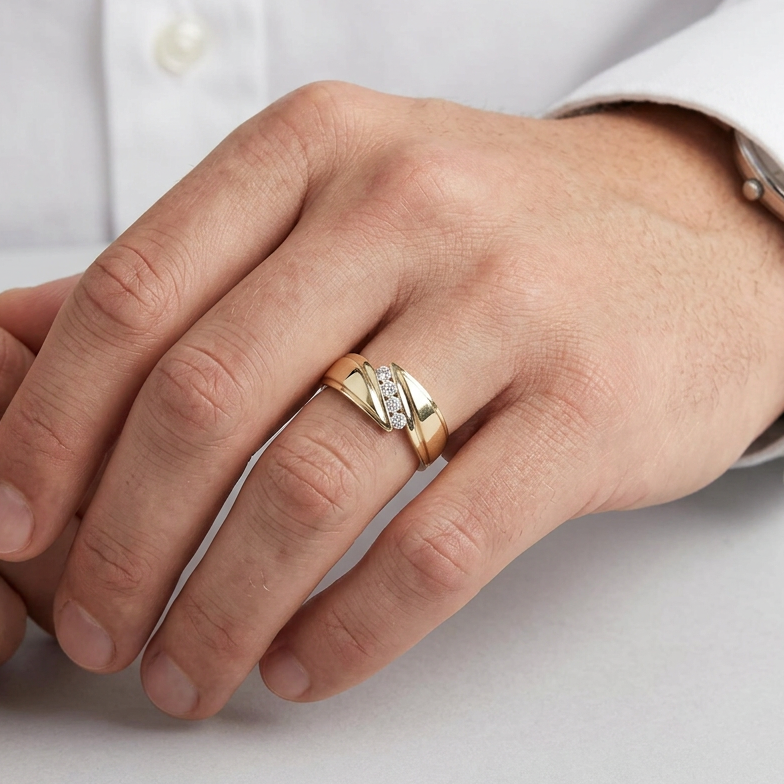14K Yellow Gold Diamond Mens Ring - 0.20ct