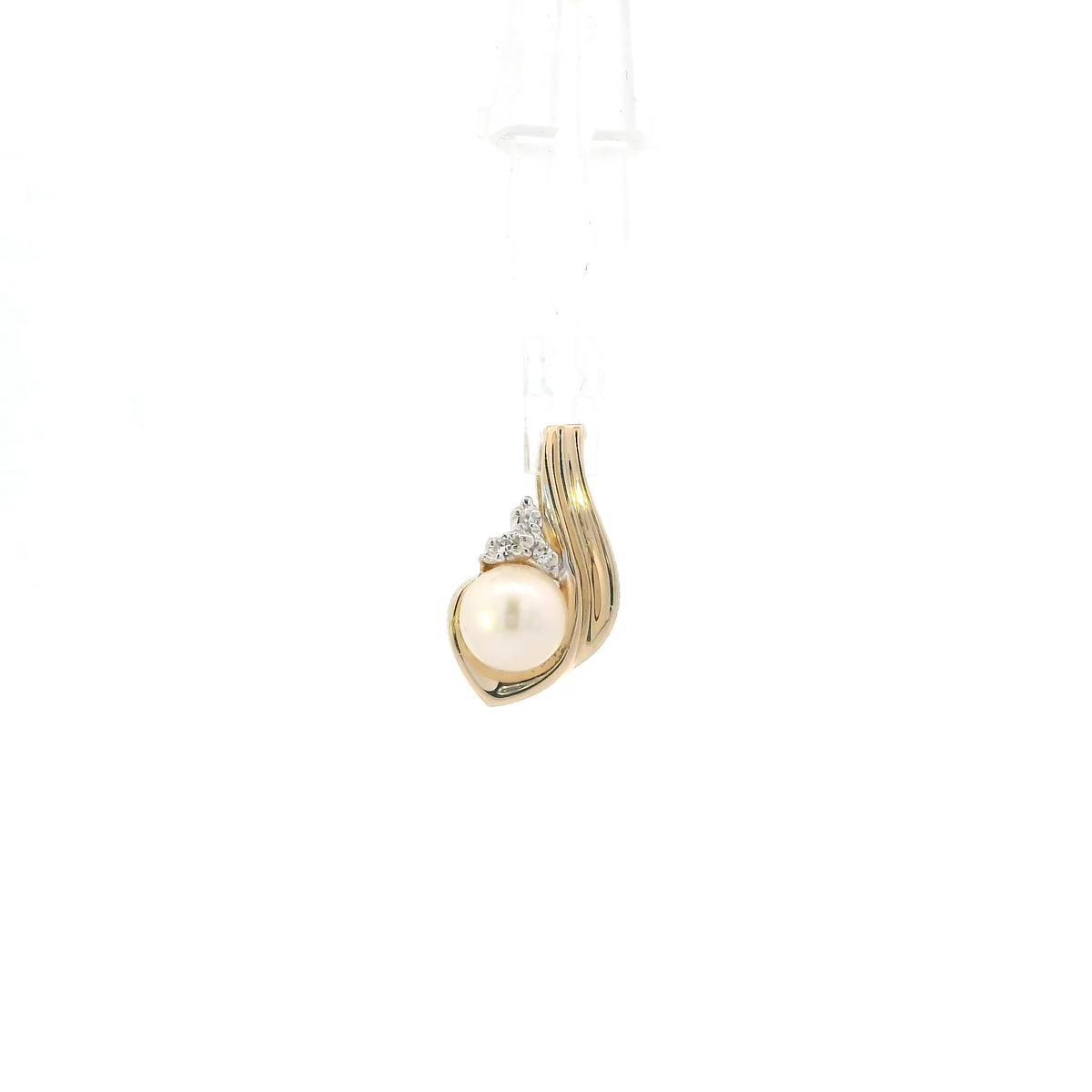 14K Yellow Gold Pearl & Diamond Pendant - 0.03ct