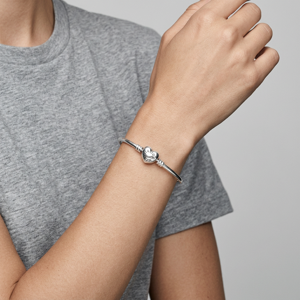 Silver Pandora Moments Bangle Logo Heart Clasp Bracelet