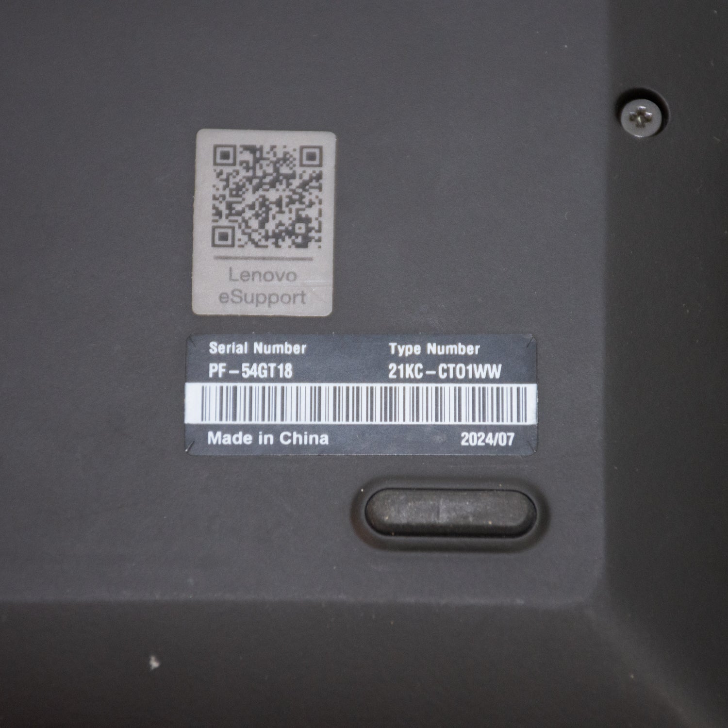 Lenovo Thinpad X1 Carbon Gen 12 - Ultra 7 165U @ 1.7Ghz, 64 GB Ram, 512 GB SSD - 