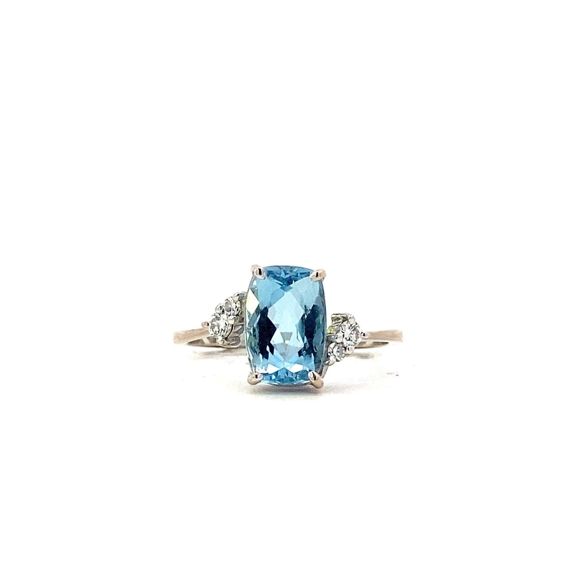 18K White Gold Aquamarine Women's Diamond Ring - 0.10ct - ipawnishop.com