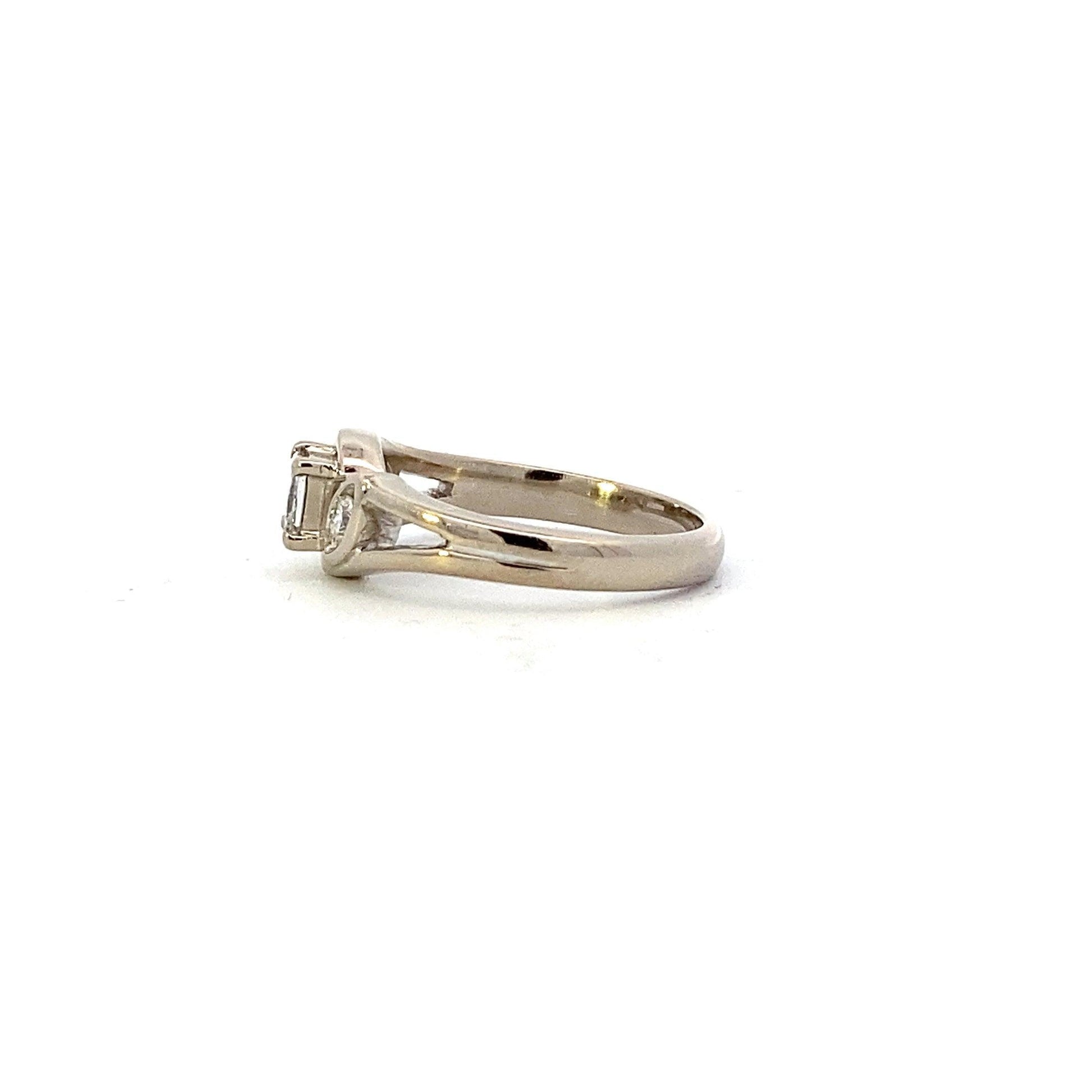 18K White Gold Women's Diamond Ring - 0.38ct - ipawnishop.com