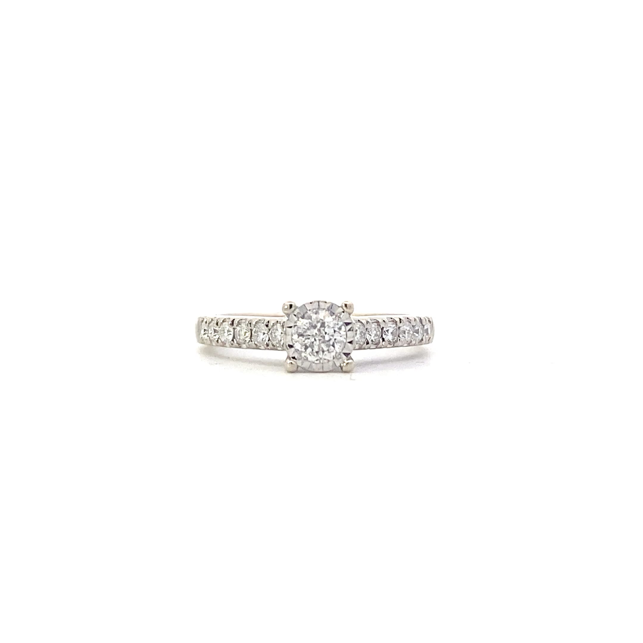 10K White Gold Diamond Women's Ring - 0.38ct