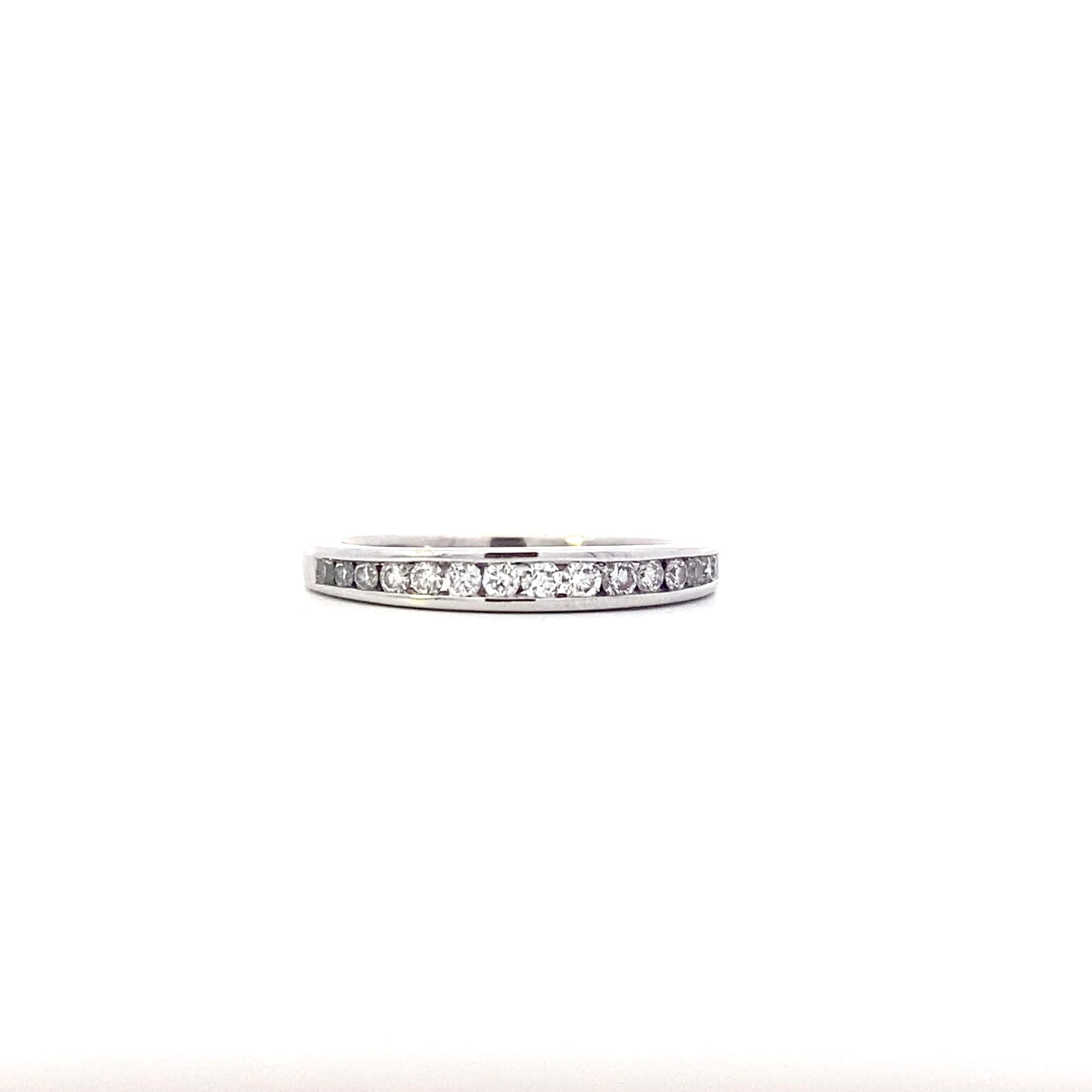 14K White Gold Diamond Women's Ring - 0.26ct