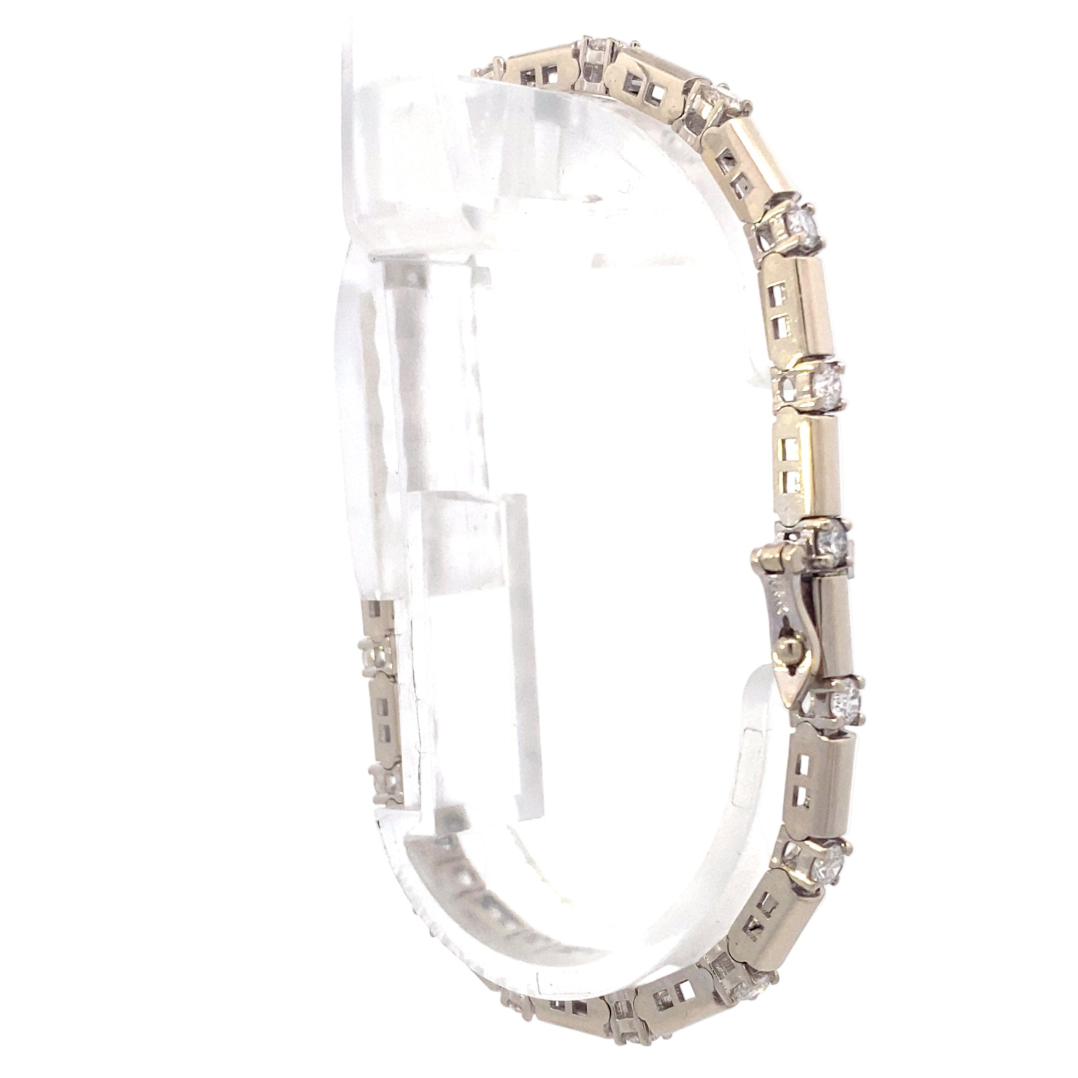 14K White Gold Diamond Bar Link Bracelet - 1.80ct