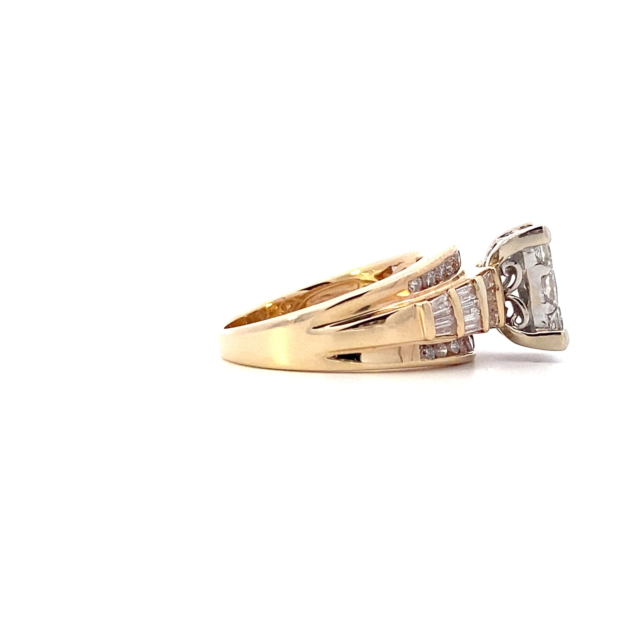 14K Yellow Gold Diamond Women's Ring - 1.24ct