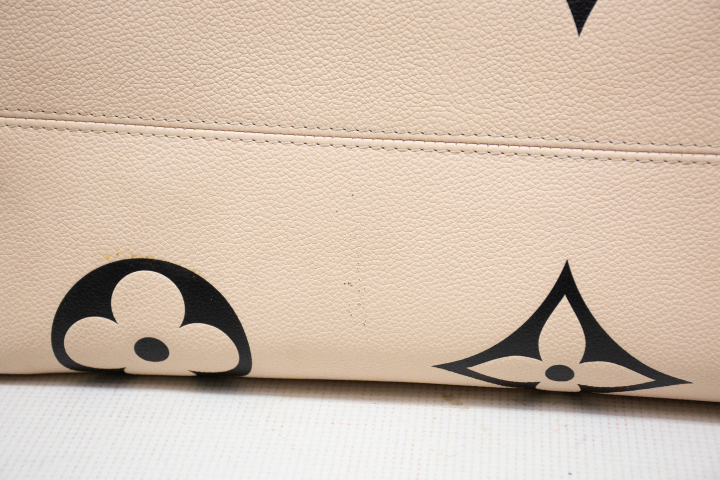Louis Vuitton OnTheGo Crafy GM Limited Edition Handbag - M45372