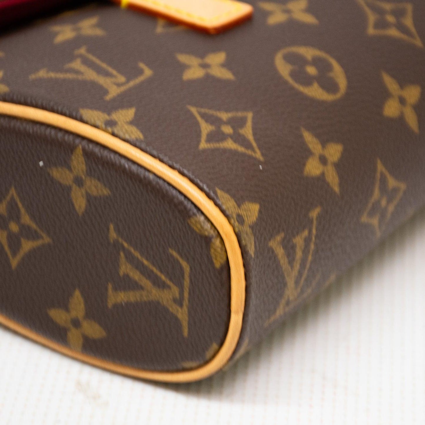 Louis Vuitton Monogram Sonatine Shoulder Bag - M51902
