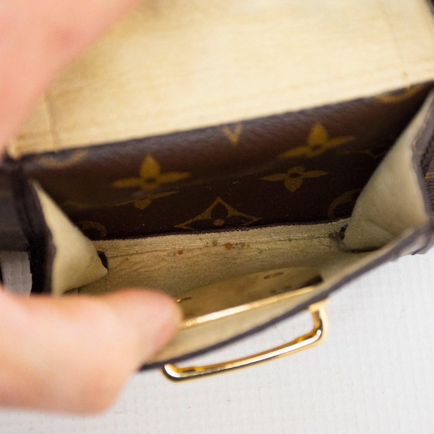 Louis Vuitton Monogram Hudson Shoulder Bag - M4004