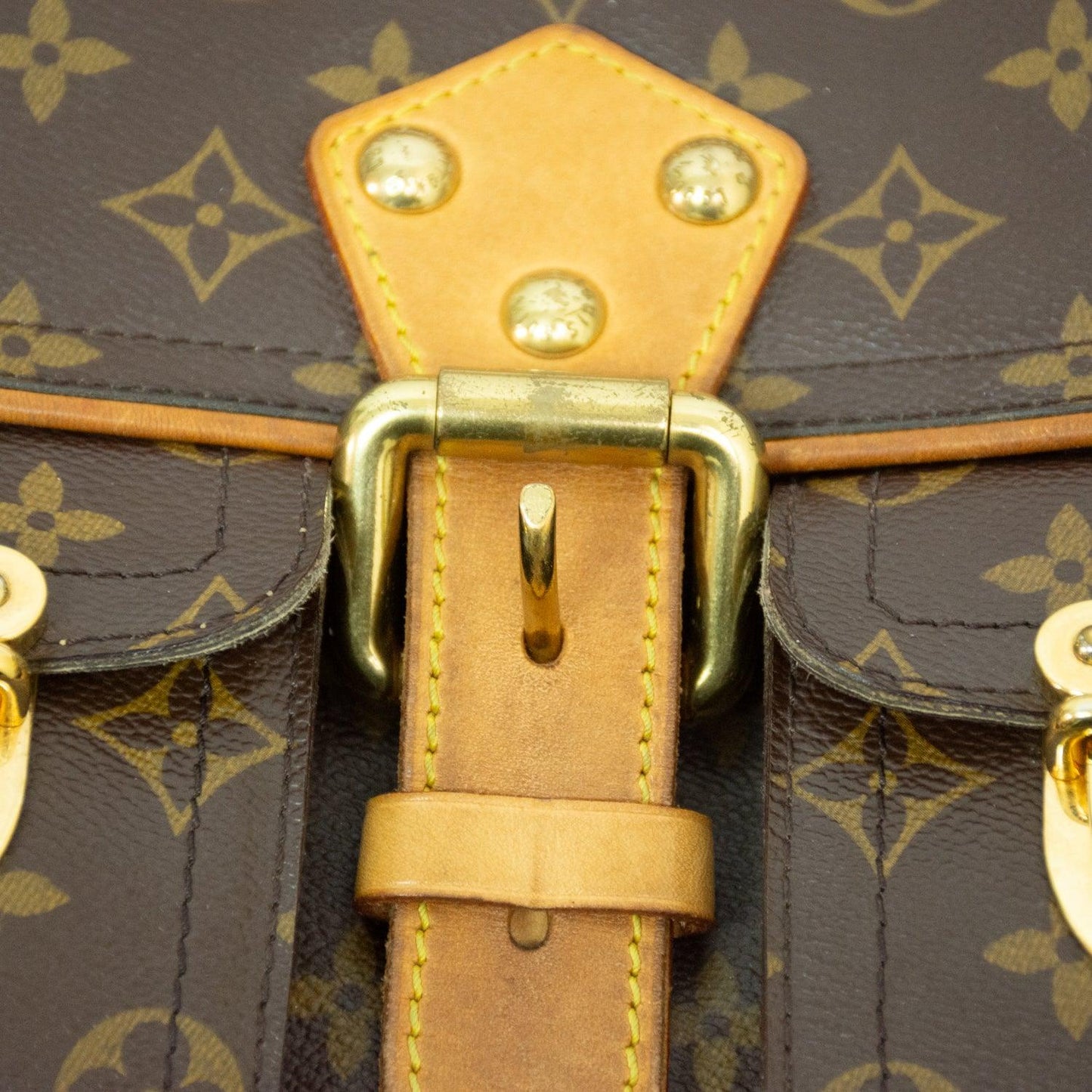 Louis Vuitton Monogram Hudson Shoulder Bag - M4004