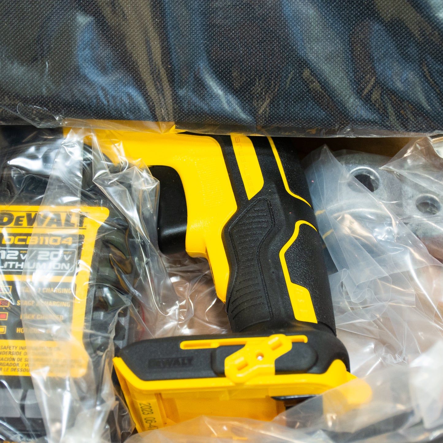 Simpson Strong Tie-Pro Quik Drive Cordless Decking System