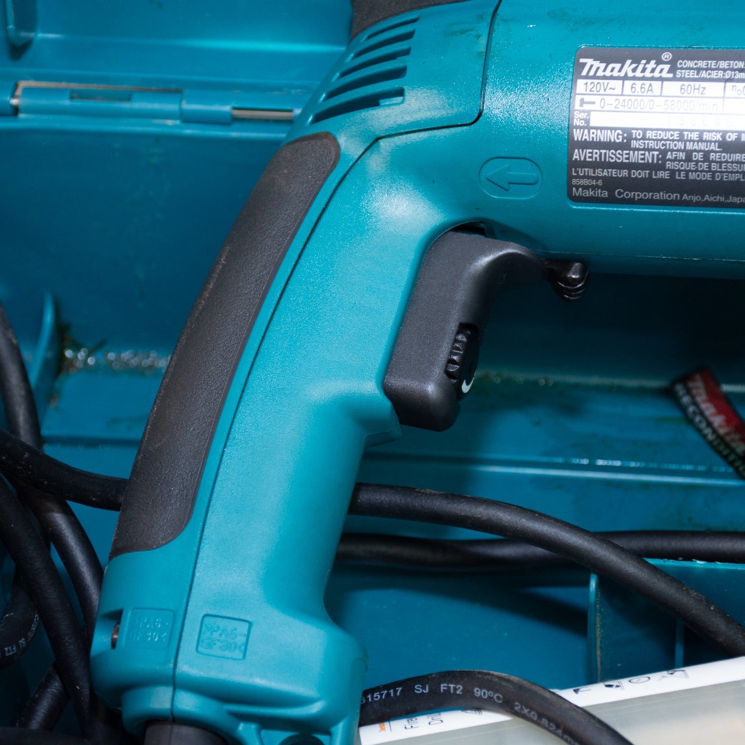 Makita HP2050 Corded Variable Speed Hammer Drill