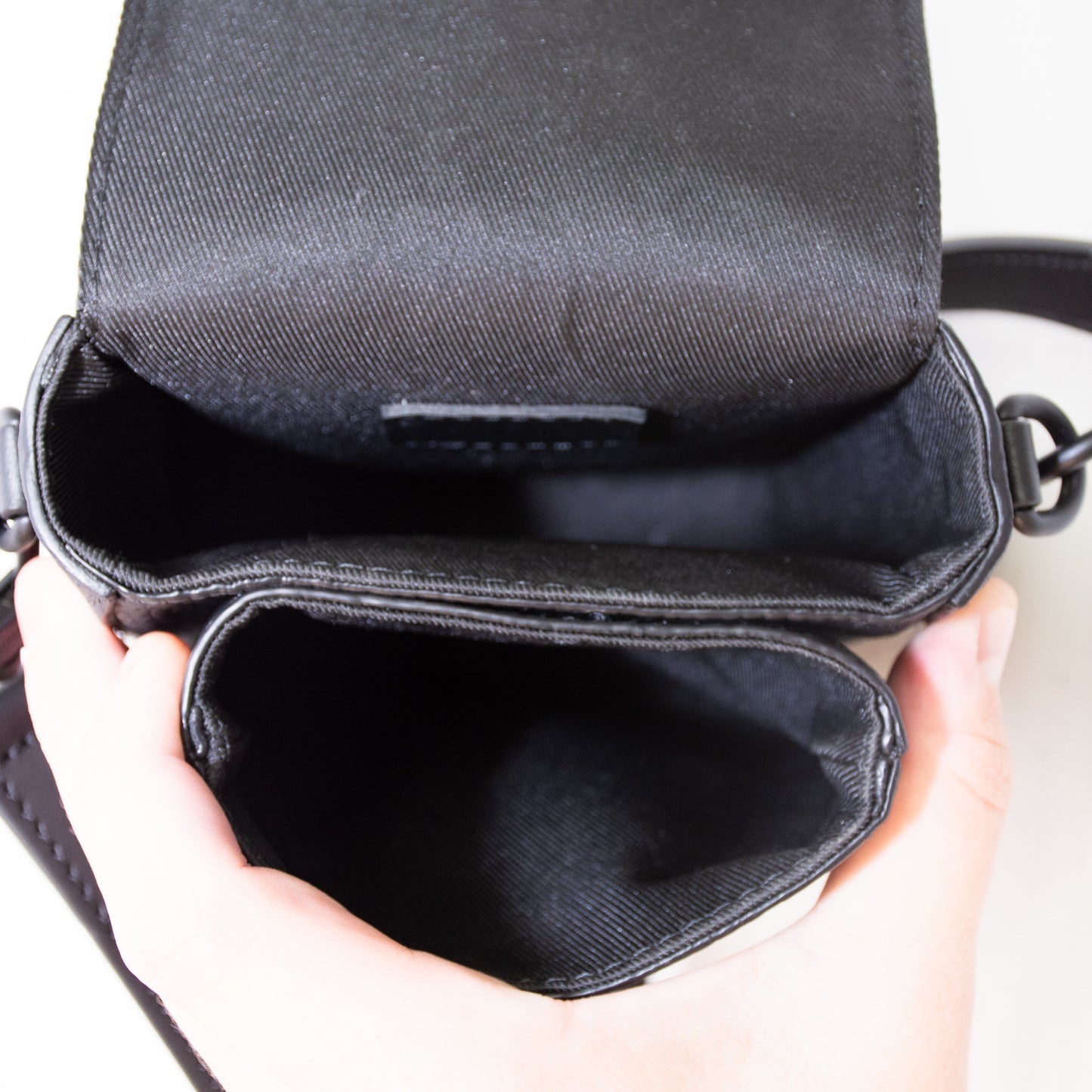 Louis Vuitton M85124 S-Lock Vertical Wearable Monogram Empreinte Leather Cross Body Bag