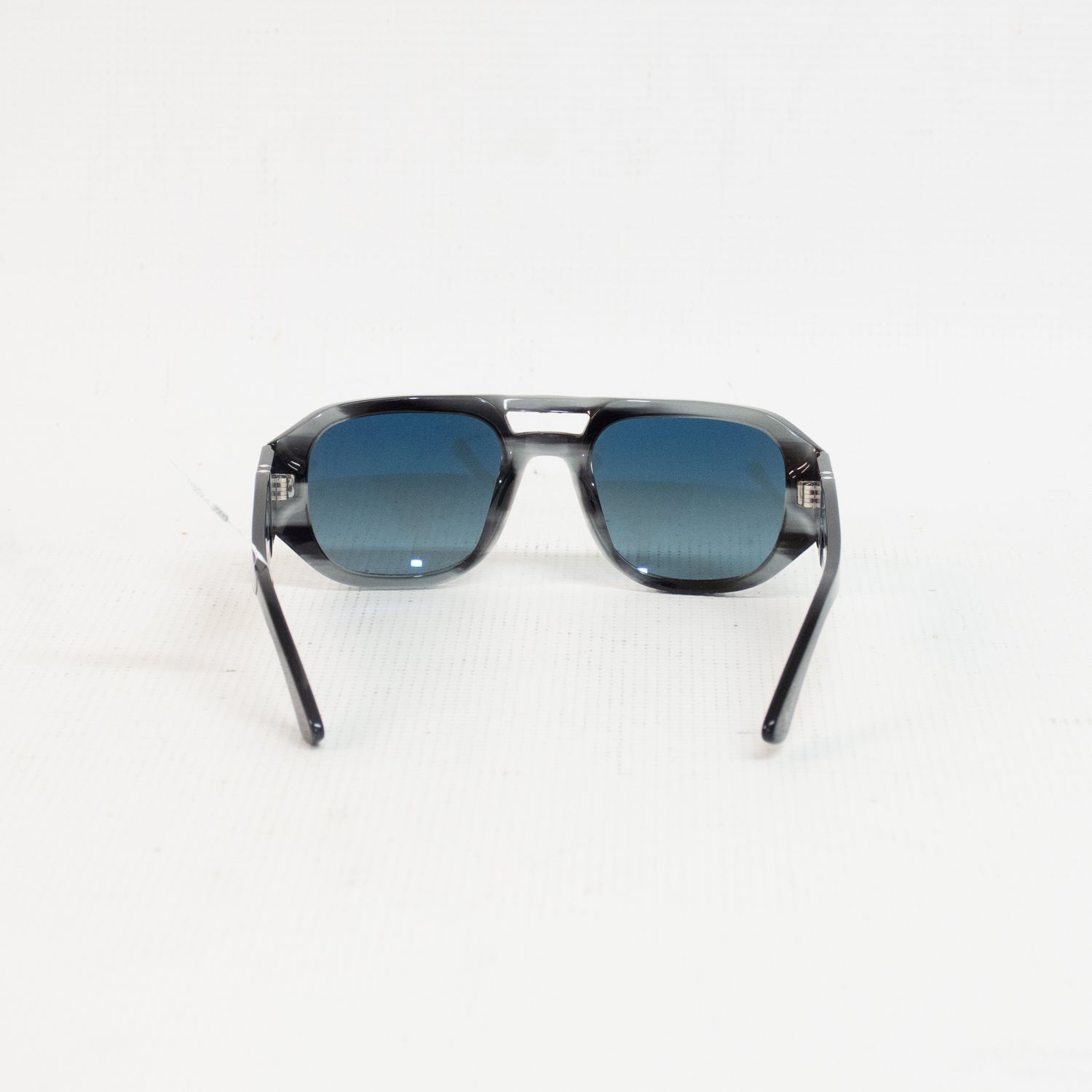 Pesol Vincent 3373-S Grey Sunglasses