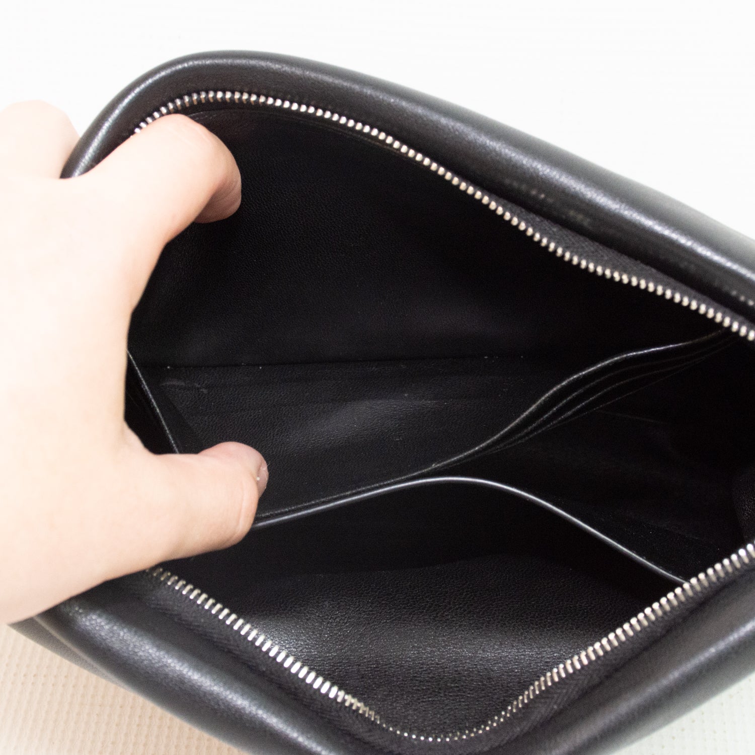 Saint Laurent Small Lambskin Puffer Pouch - Black