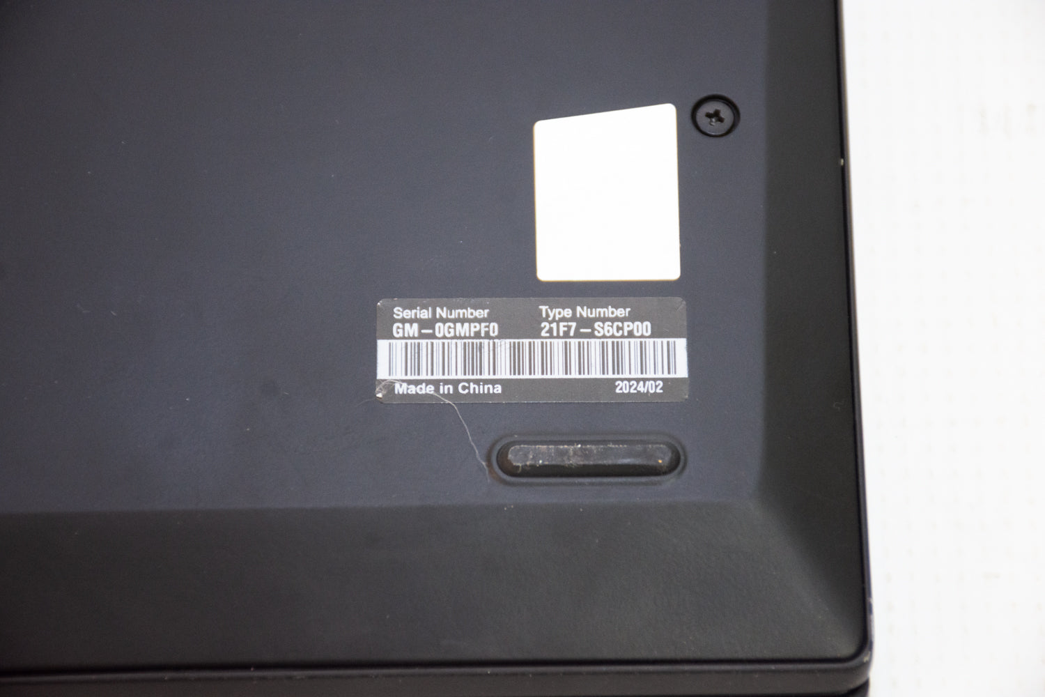 Lenovo Thinkpad T14S Gen 4 - i%-1345U @ 1.6Ghz, 16 GB Ram, 512 GB SSD