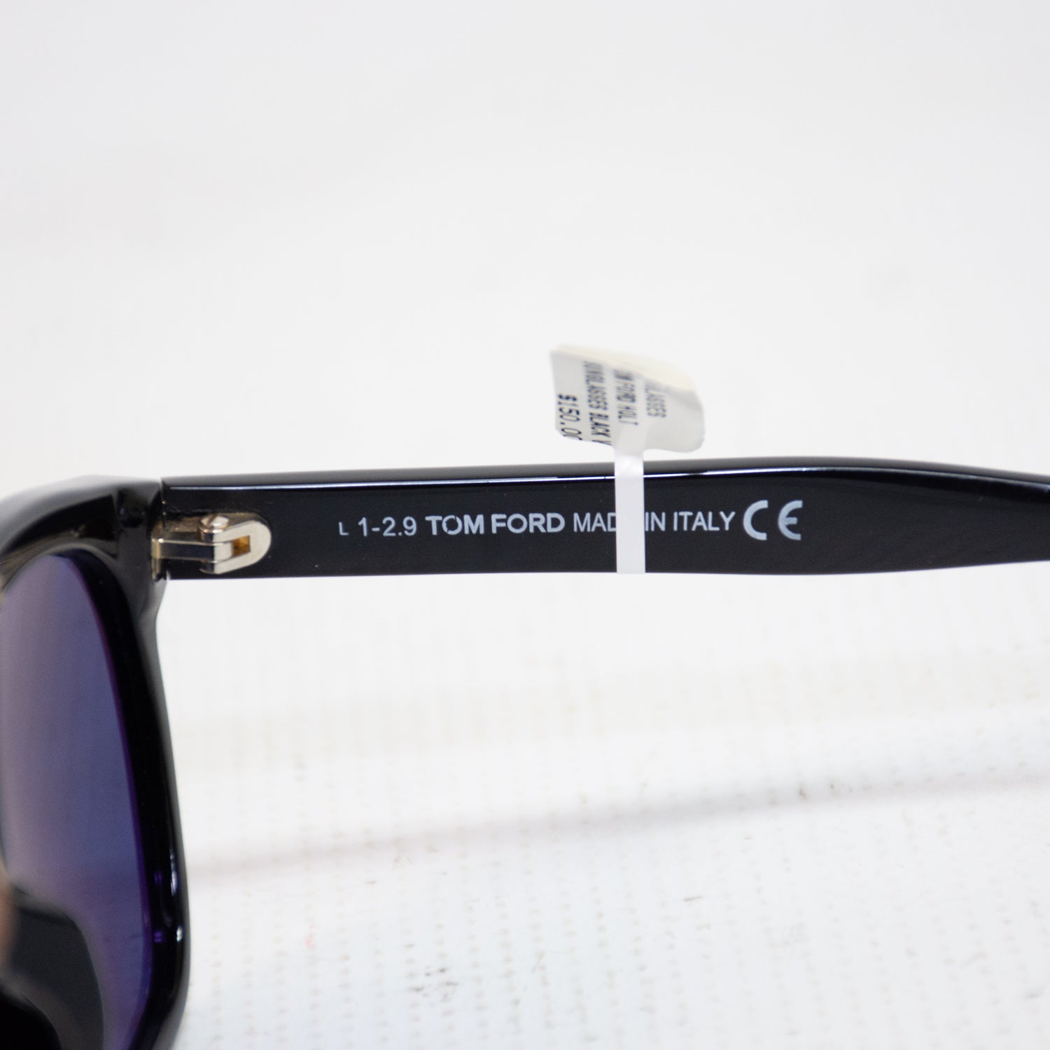 Tom Ford Holt TF516 Sunglasses - Black