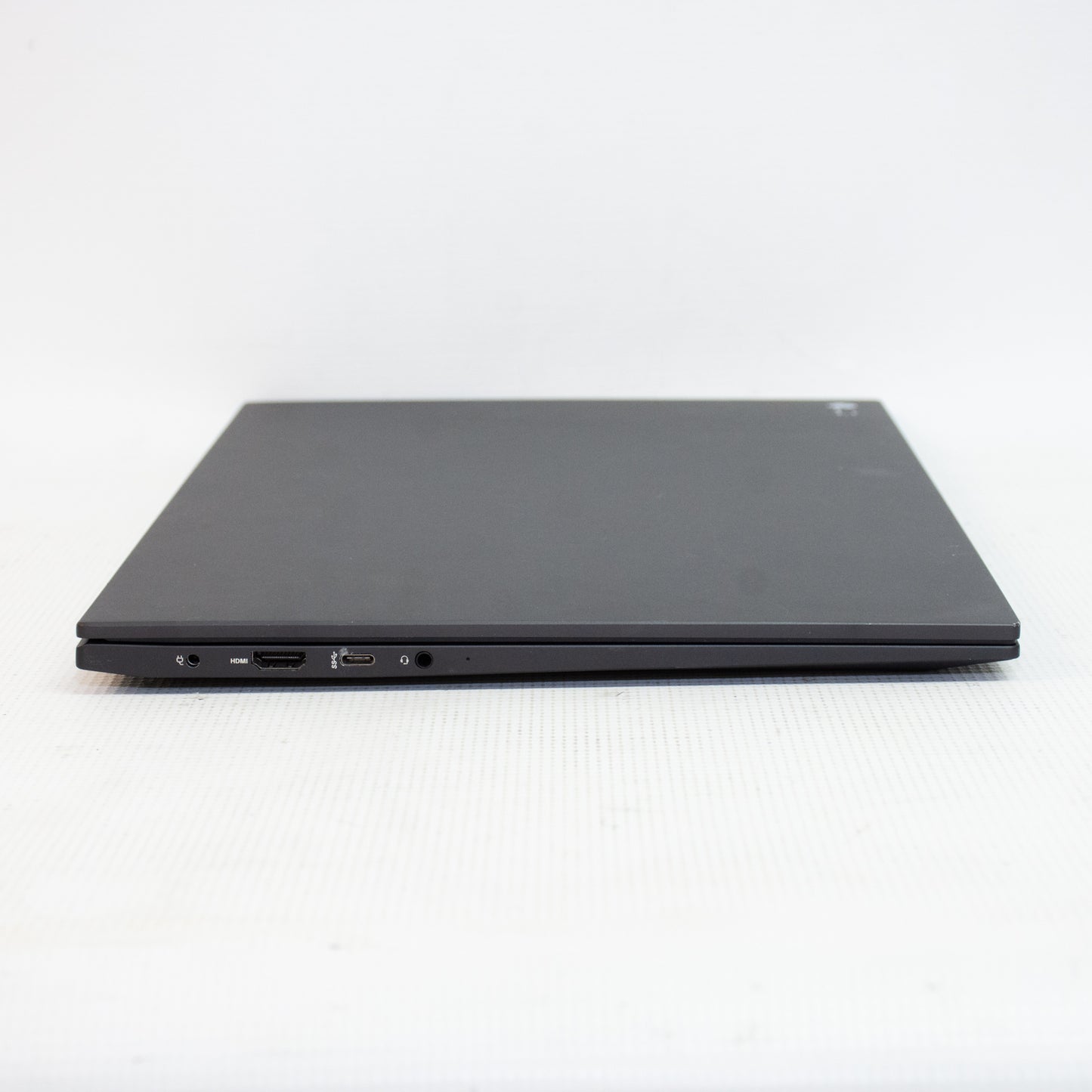 LG 16U70R Ultra Notebook - Ryzen 5 7530U - 16 GB Ram - 512 GB SSD