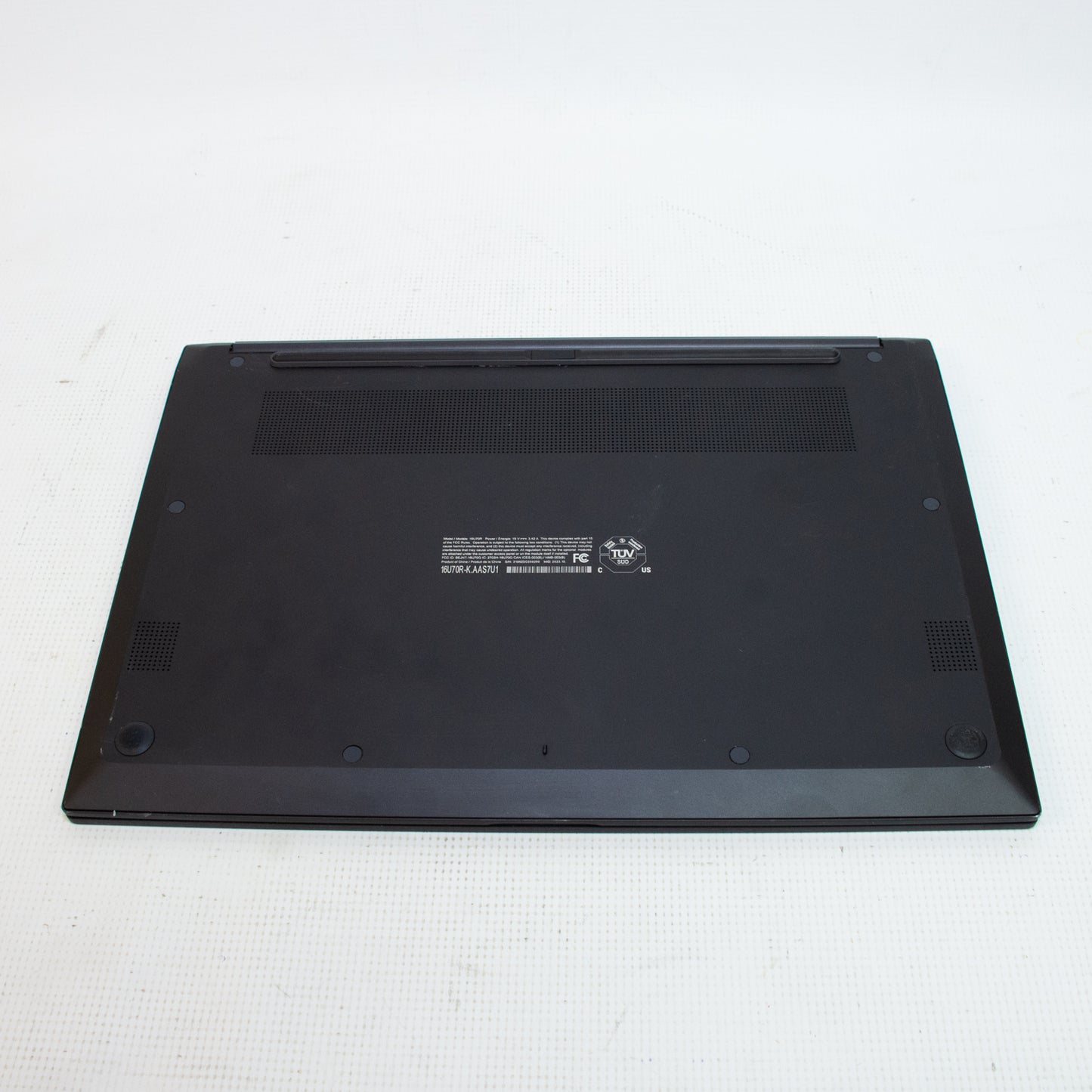 LG 16U70R Ultra Notebook - Ryzen 5 7530U - 16 GB Ram - 512 GB SSD