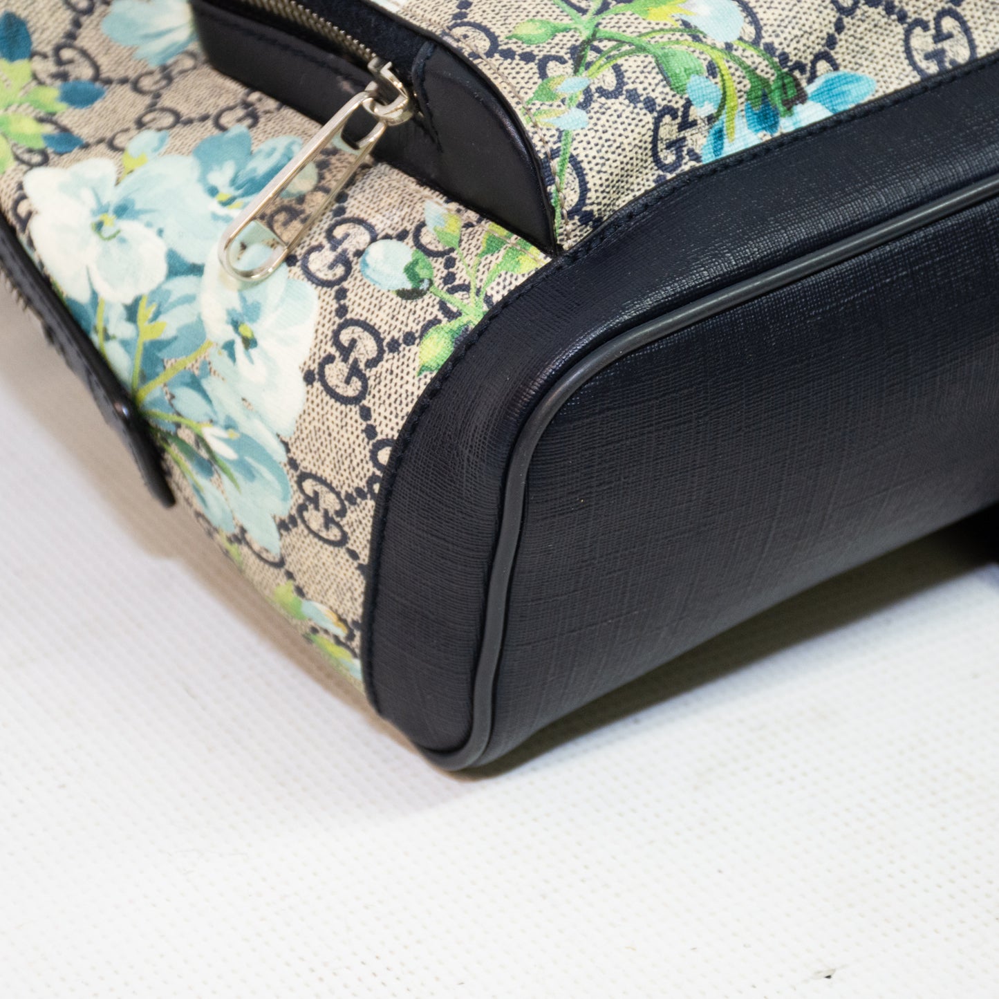 Gucci GG Blooms Floral Print Backpack - 546327