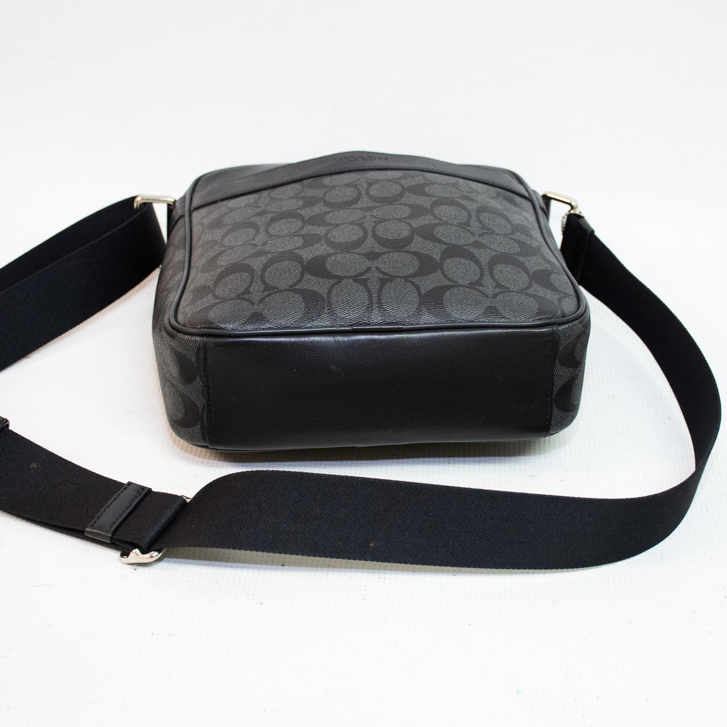 Coach F54788 Flight Signature Canvas Charcoal/Black Bag