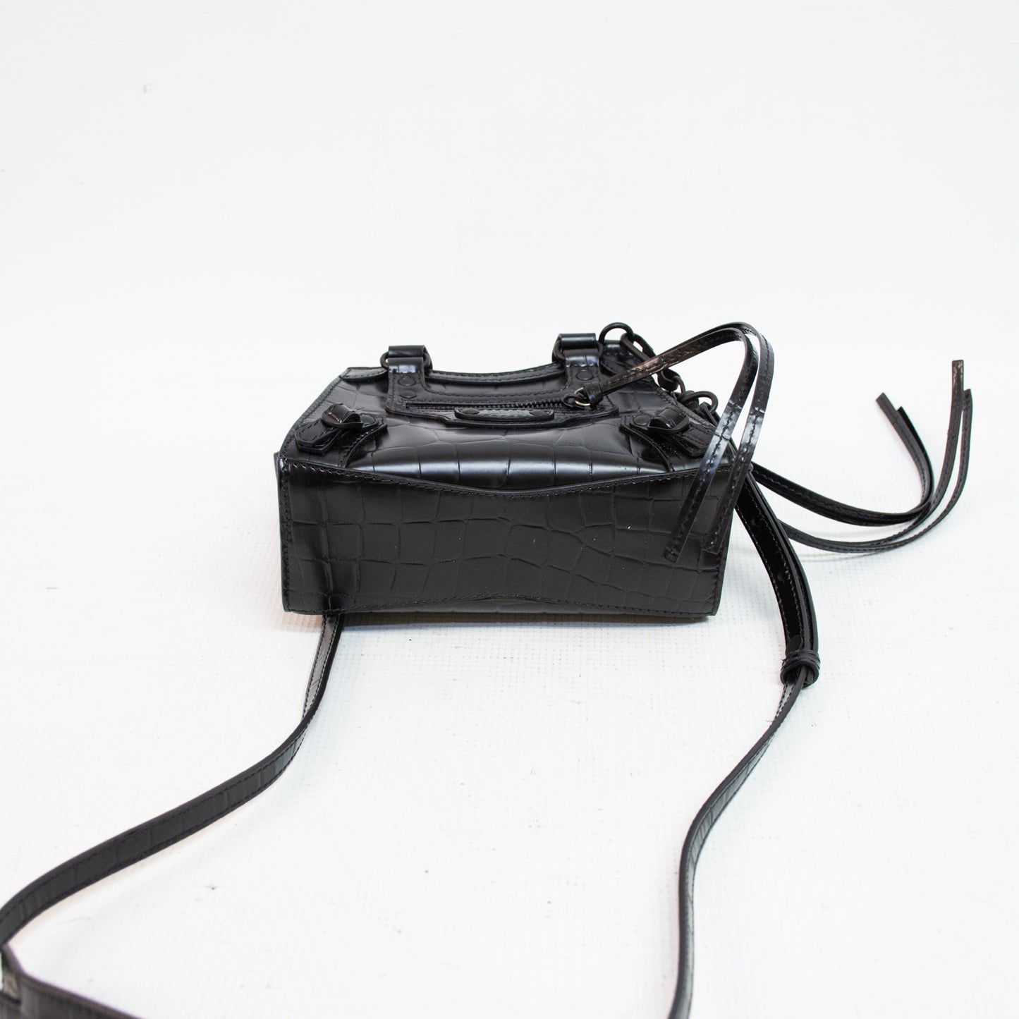 Balenciaga Neo Womens Le City Bag Nano Classic City Bag - Black