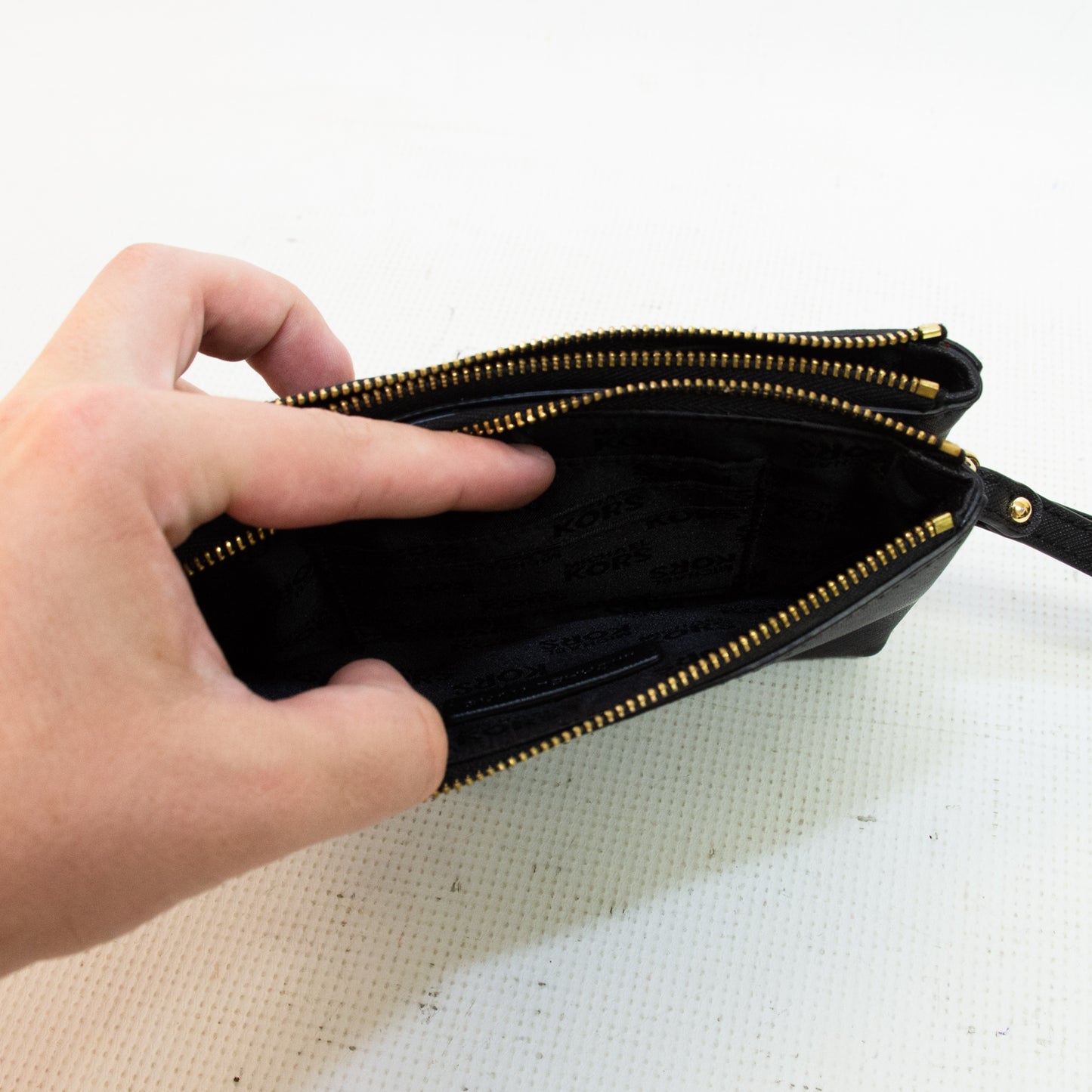 Michael Kors Jet Set Travel Wristlet Wallet - Black