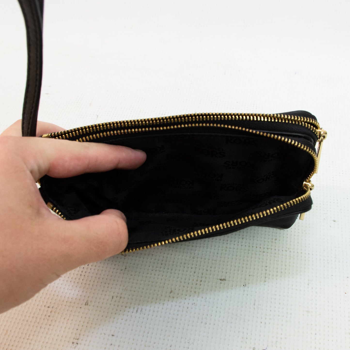 Michael Kors Jet Set Travel Wristlet Wallet - Black