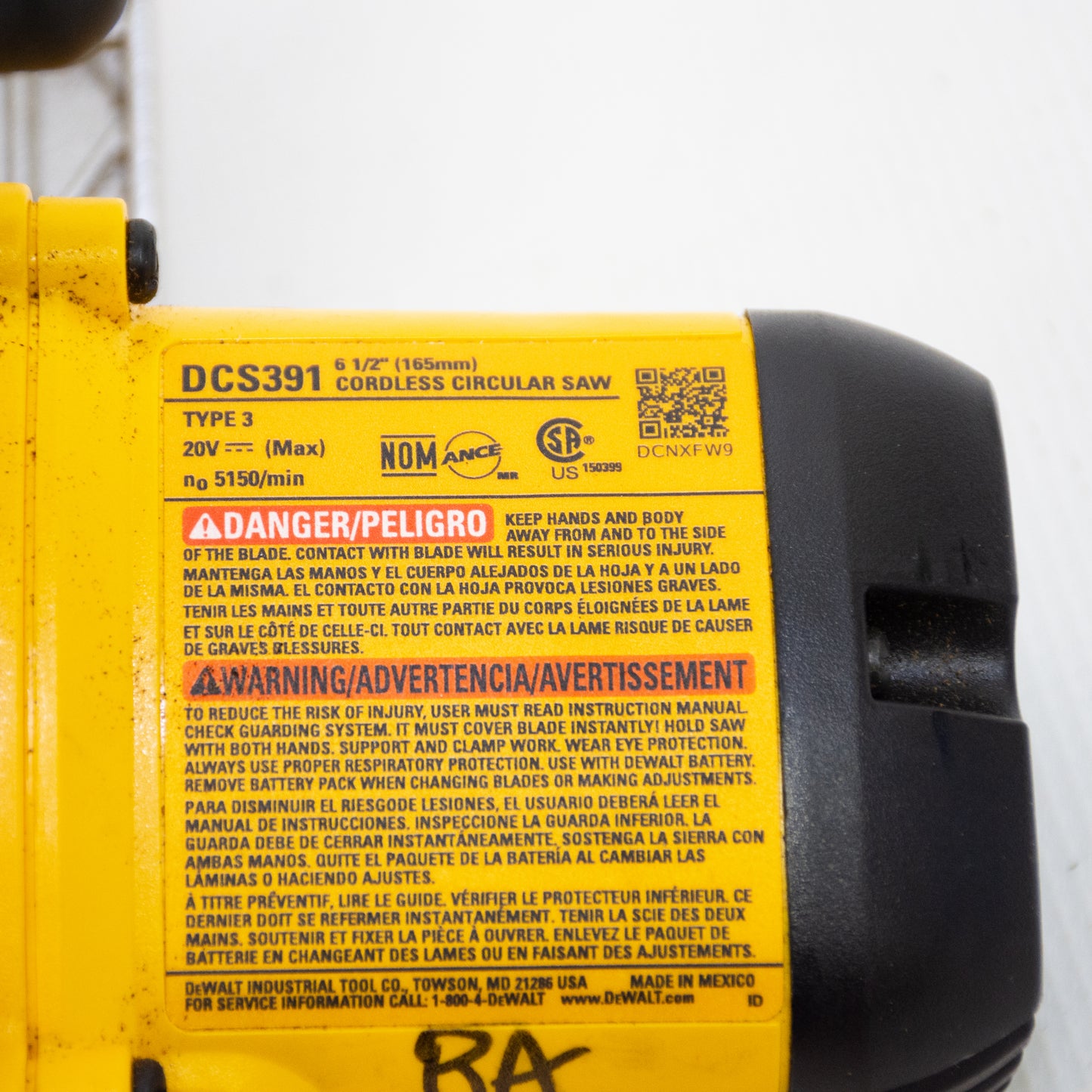 DEWALT DCS391 20V Max 6-1/2" Brushless Circular Saw