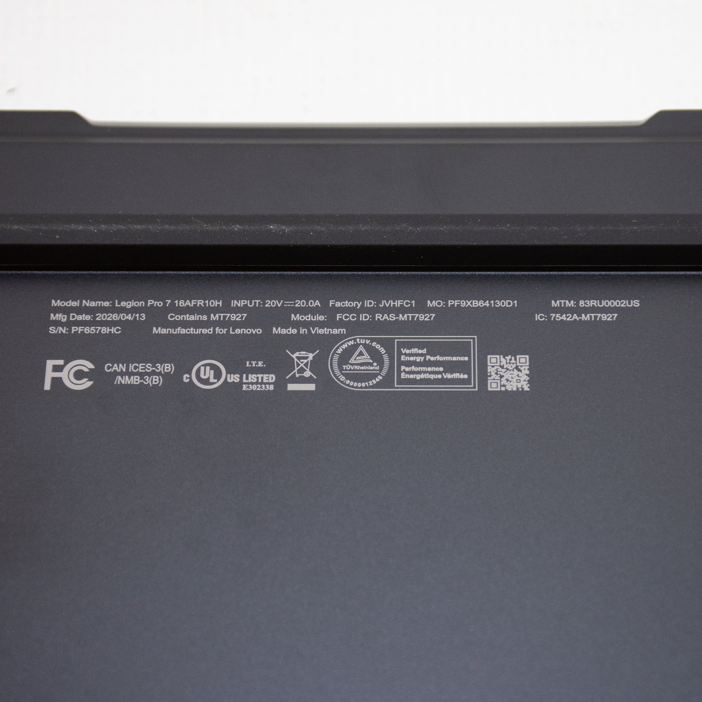 Lenovo Legion Pro 7 - 16AFR10H - AMD Ryzen 9 - 32 GB Ram - 2 TB - RTX5070Ti