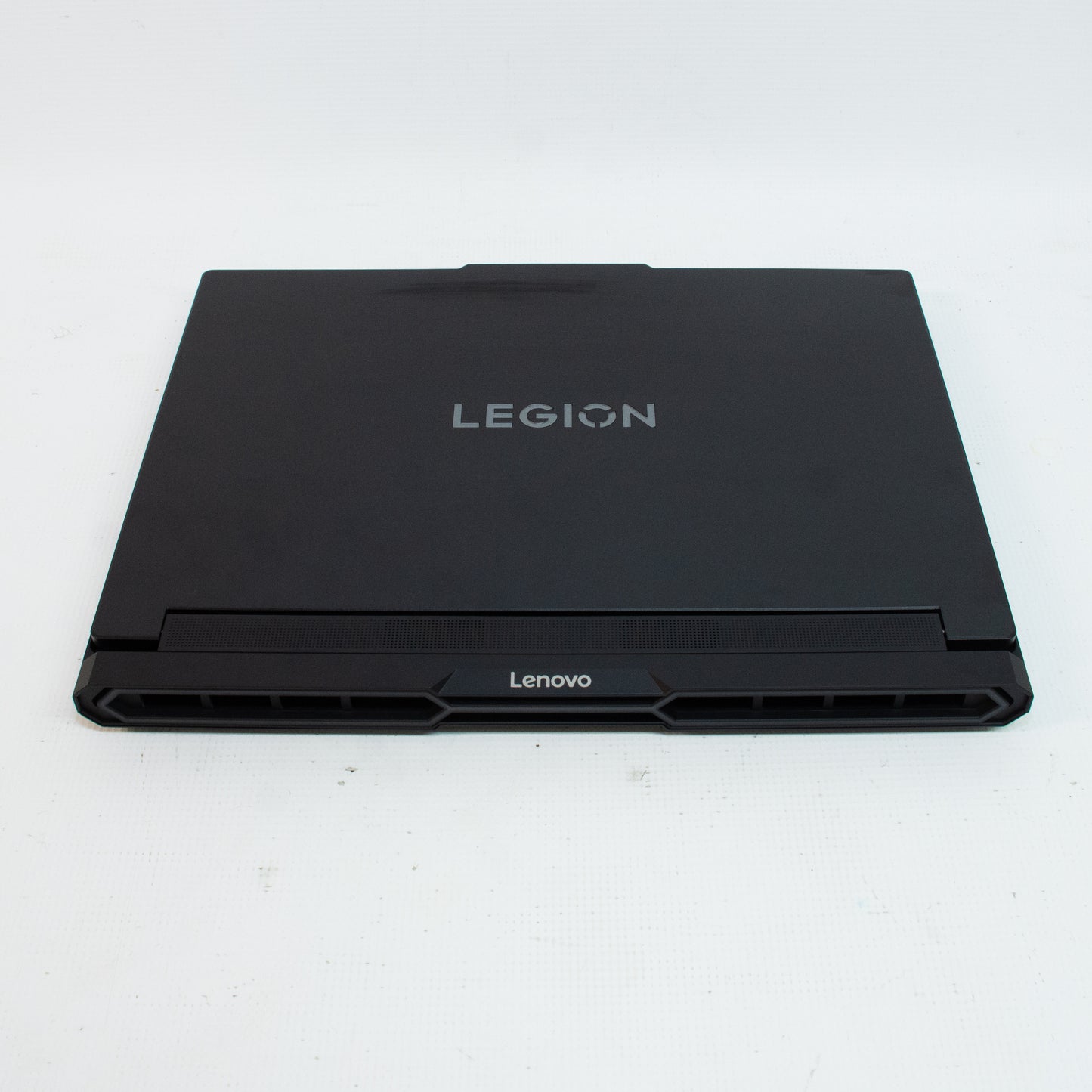 Lenovo Legion Pro 7 - 16AFR10H - AMD Ryzen 9 - 32 GB Ram - 2 TB - RTX5070Ti