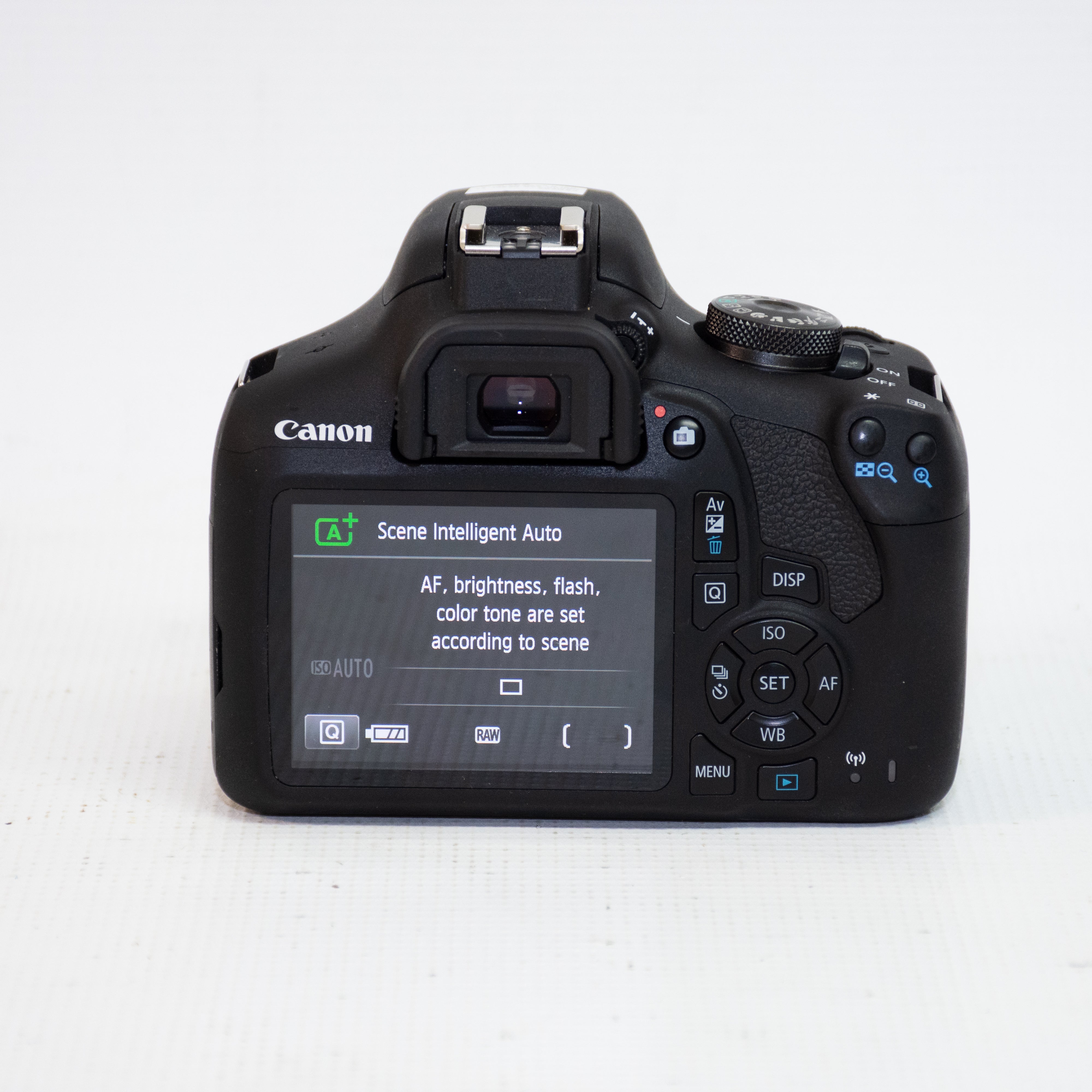 Canon EOS Rebel T7 DSLR Camera Bundle
