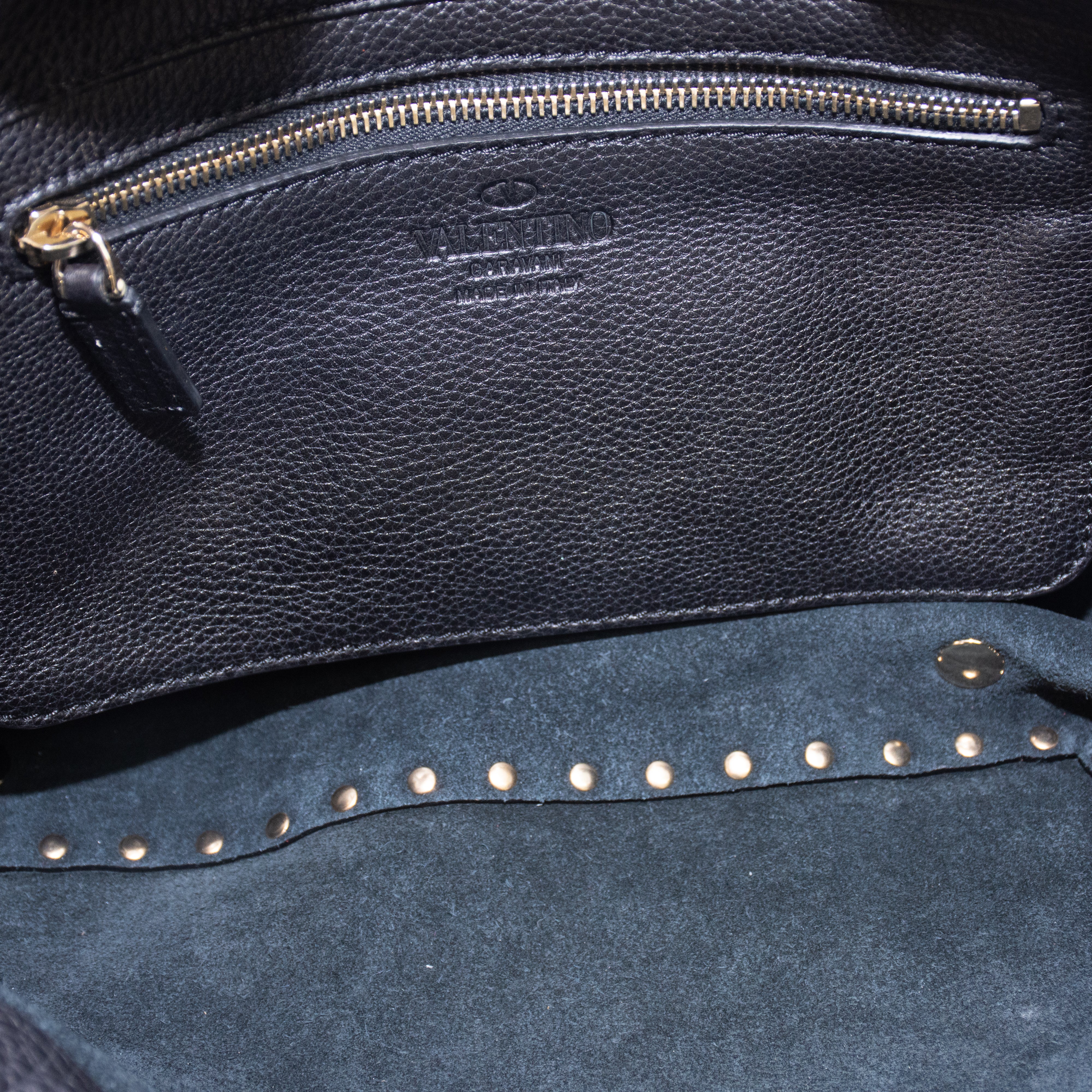 Valentino Garavani Pebbled Calfskin Rockstud Tote - Black