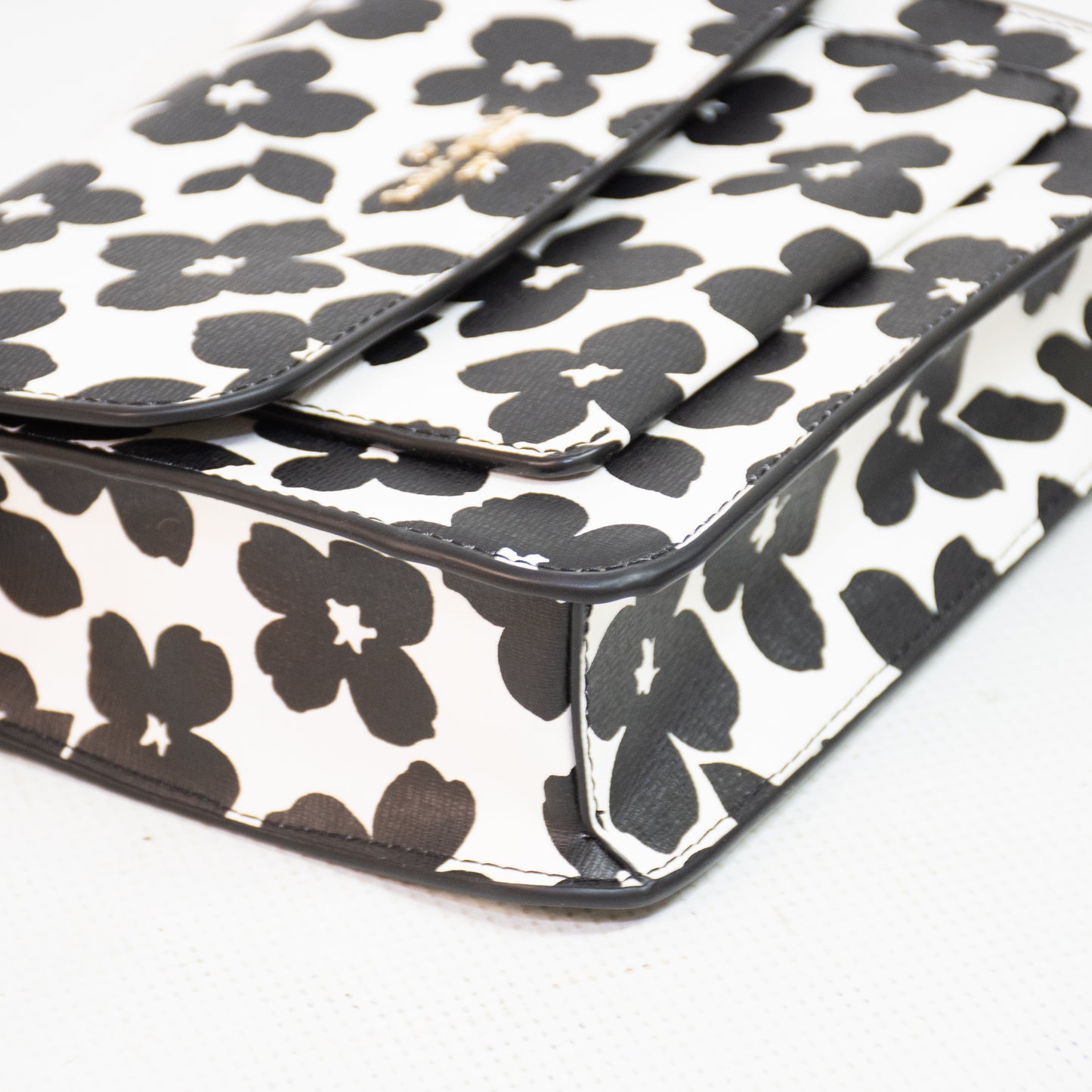 Kate Spade Remi Graphic Blooms Flap Cross Body Bag - WKR00555
