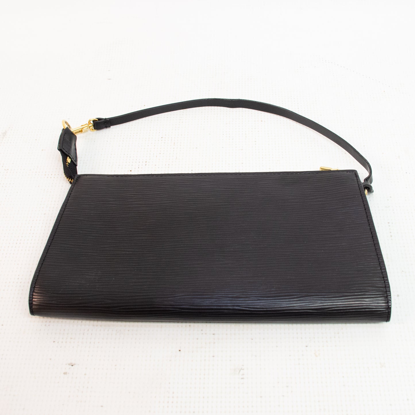 Louis Vuitton EPI Pochette Black Accessories Shoulder Bag