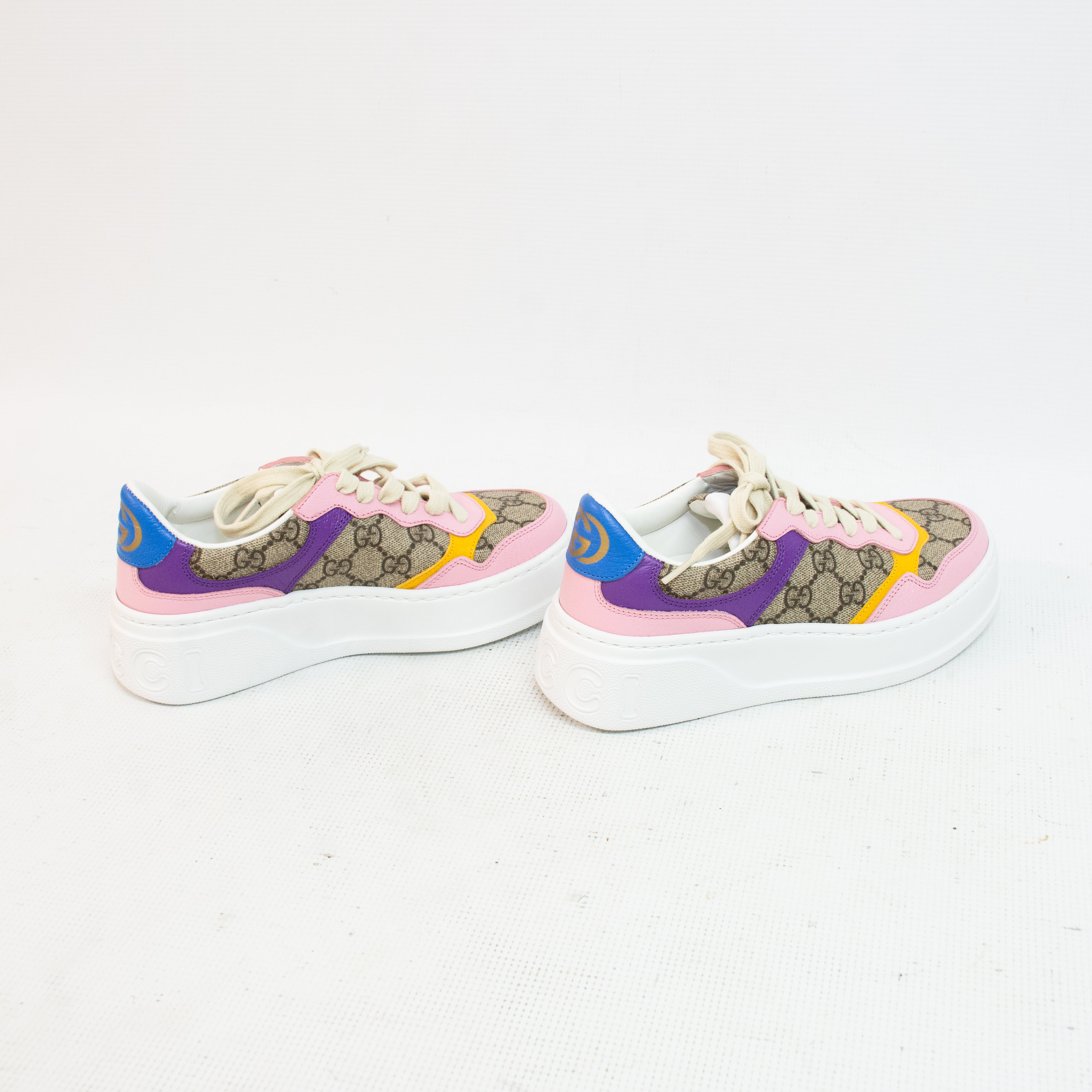 Gucci T.GG Supreme Womens Sneakers - Size 35