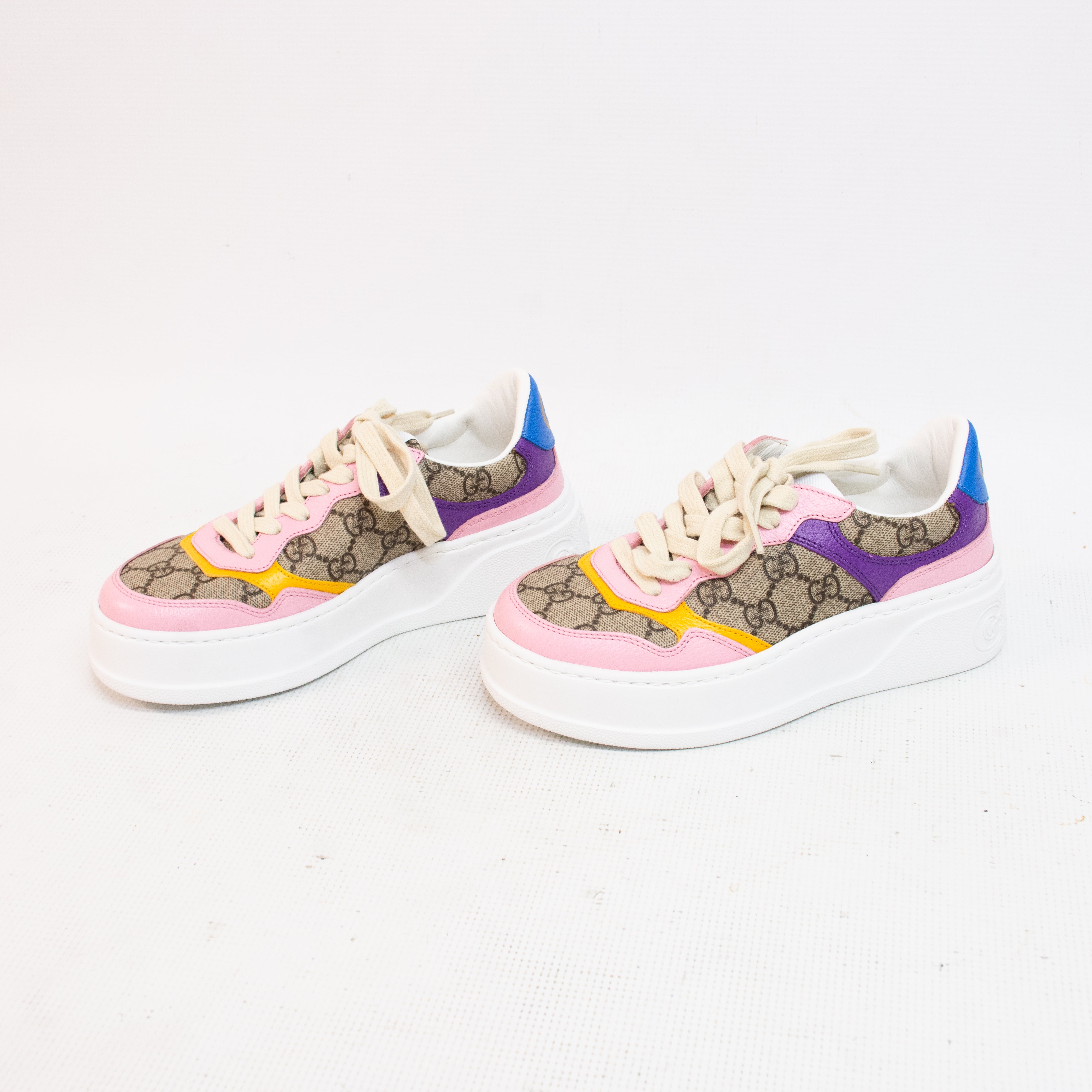 Gucci T.GG Supreme Womens Sneakers - Size 35