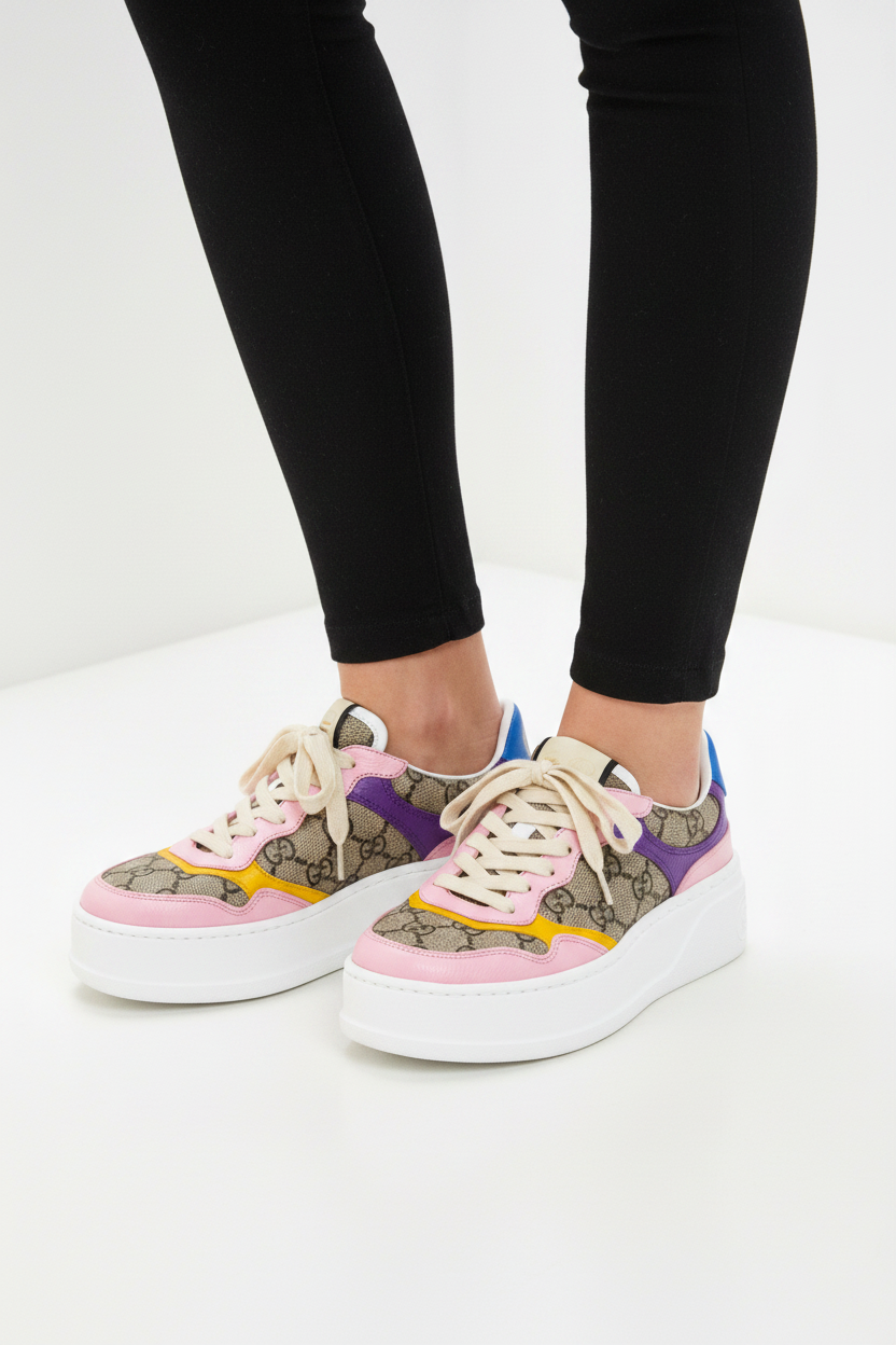 Gucci T.GG Supreme Womens Sneakers - Size 35